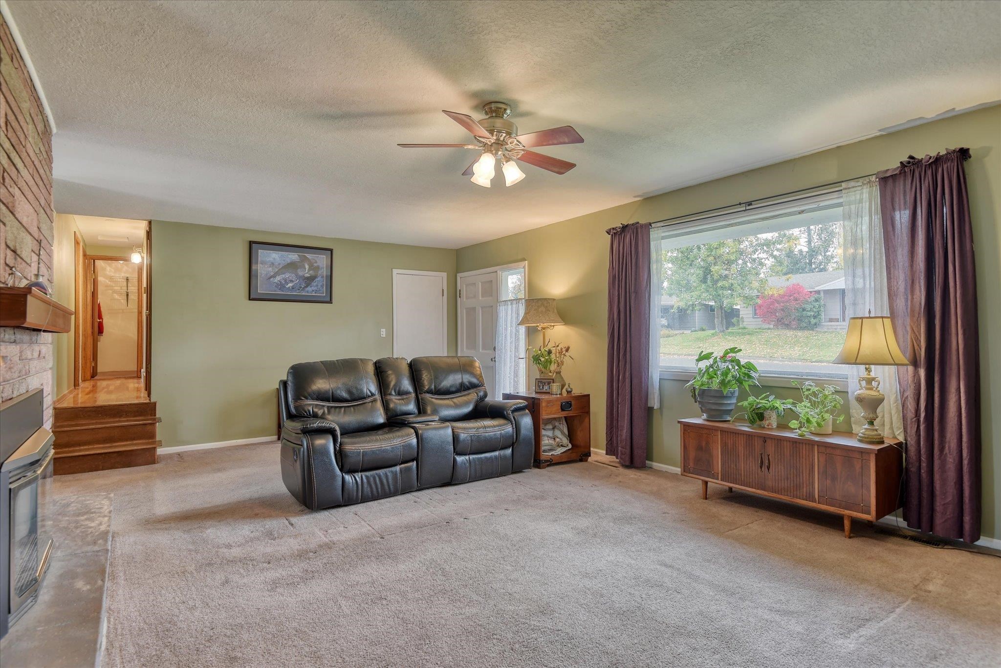 7612 N Whitehouse Dr