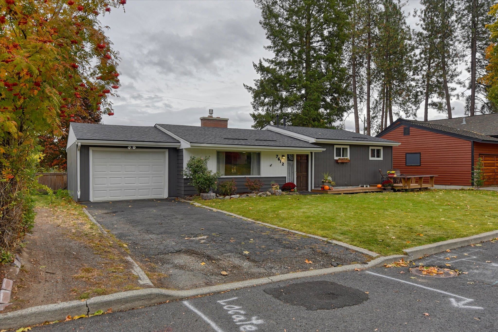 7612 N Whitehouse Dr