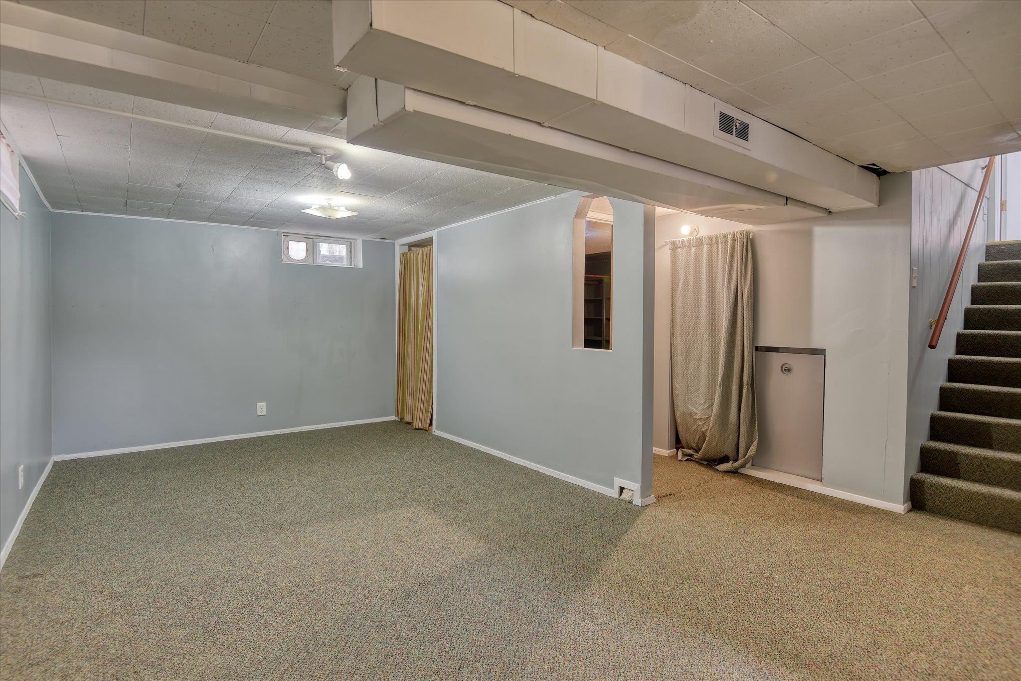 7612 N Whitehouse Dr