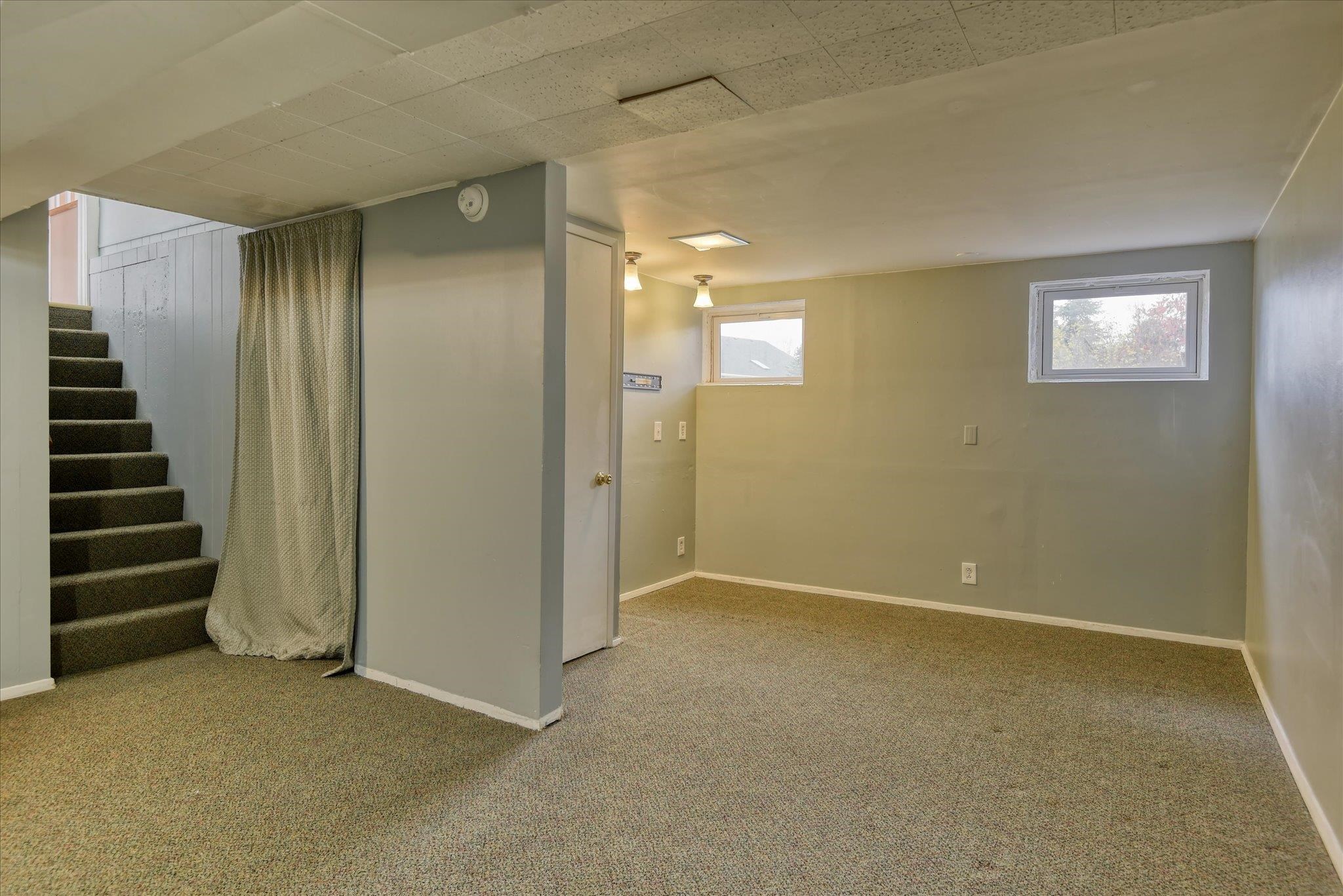 7612 N Whitehouse Dr