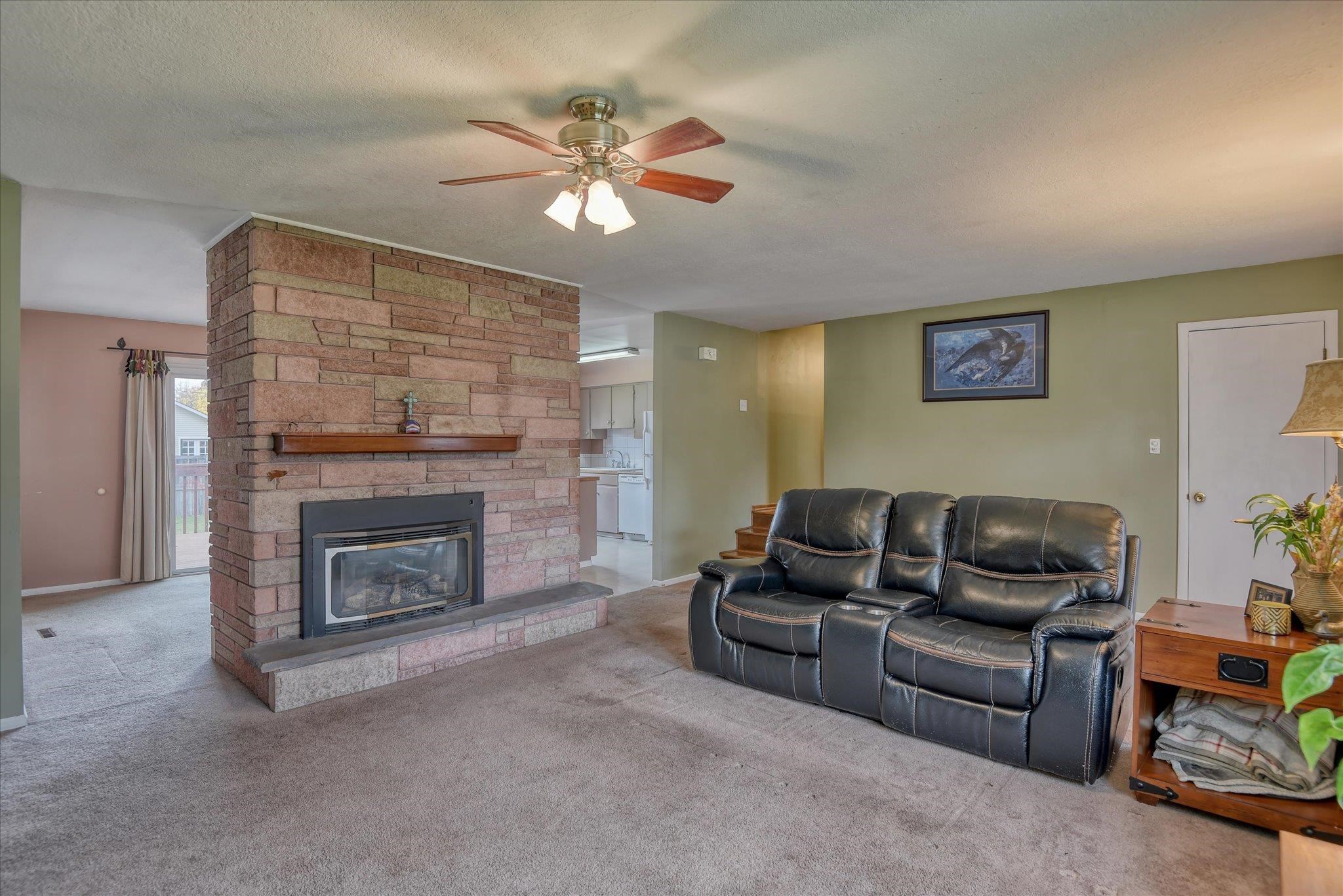 7612 N Whitehouse Dr