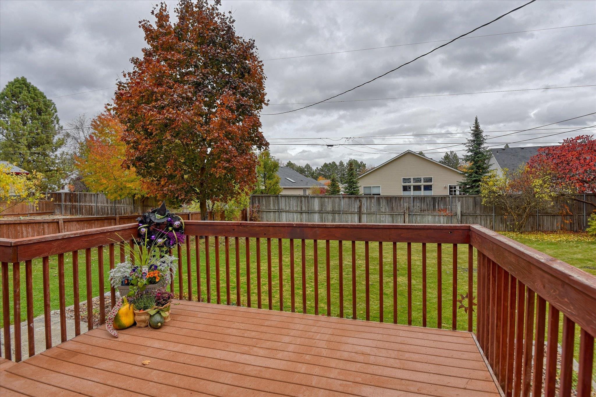 7612 N Whitehouse Dr