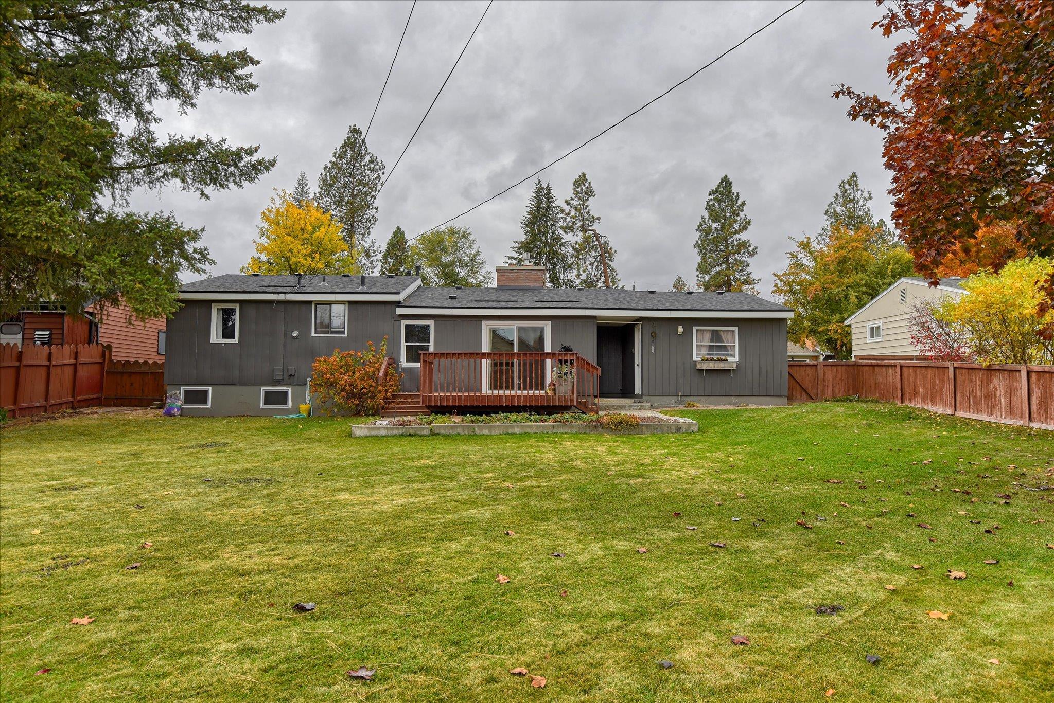 7612 N Whitehouse Dr