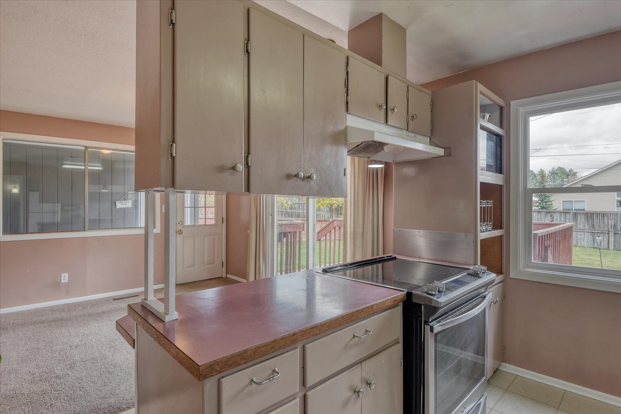 7612 N Whitehouse Dr