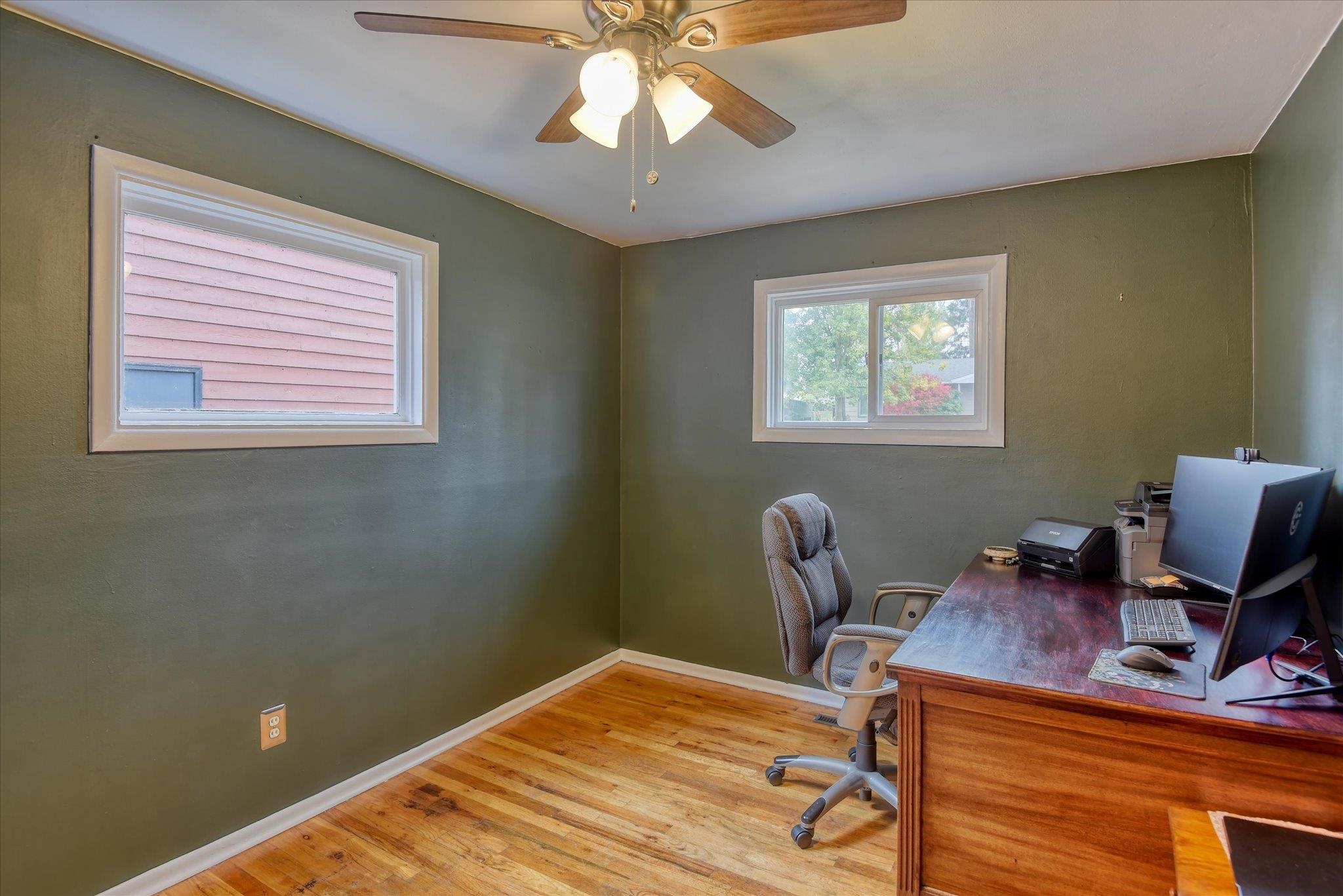 7612 N Whitehouse Dr