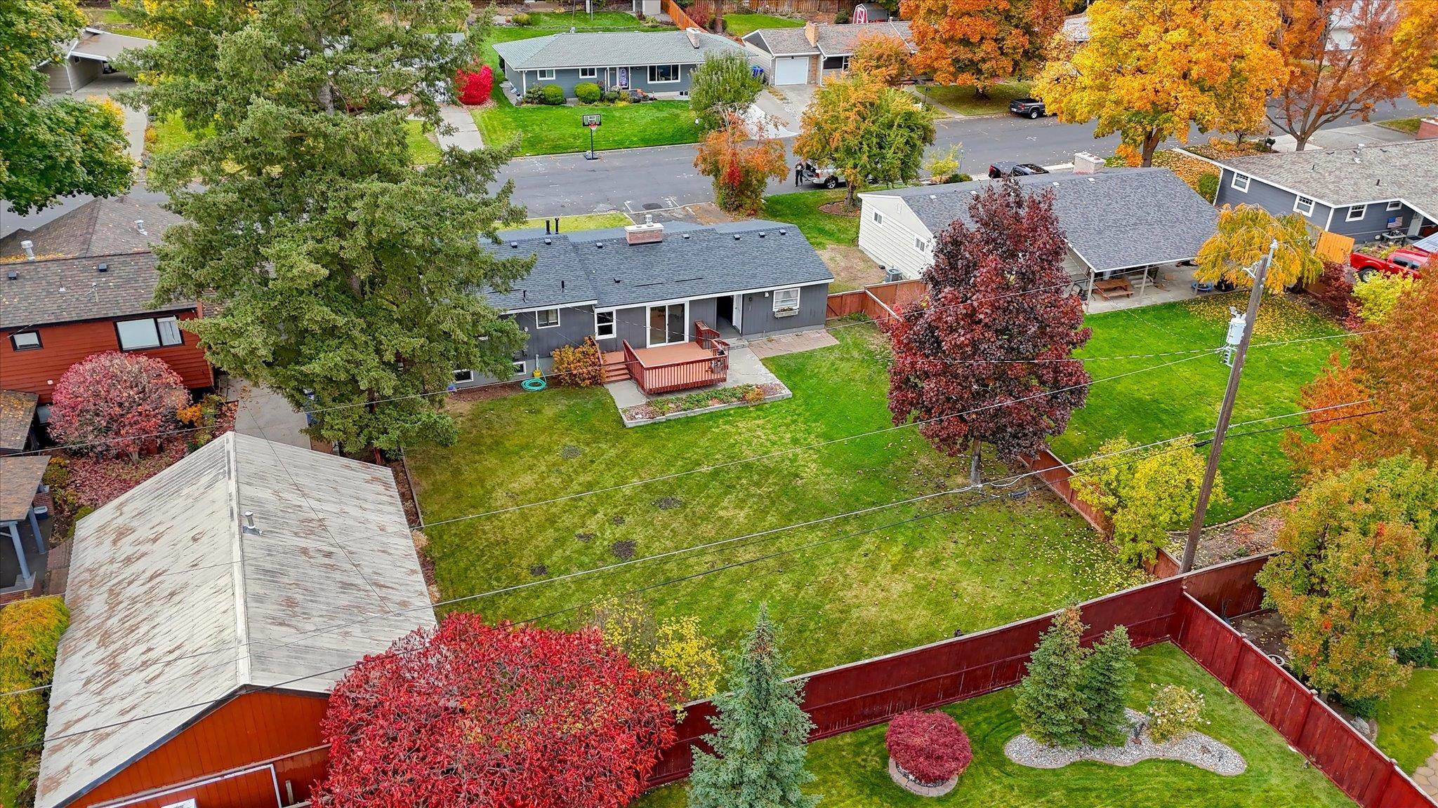 7612 N Whitehouse Dr