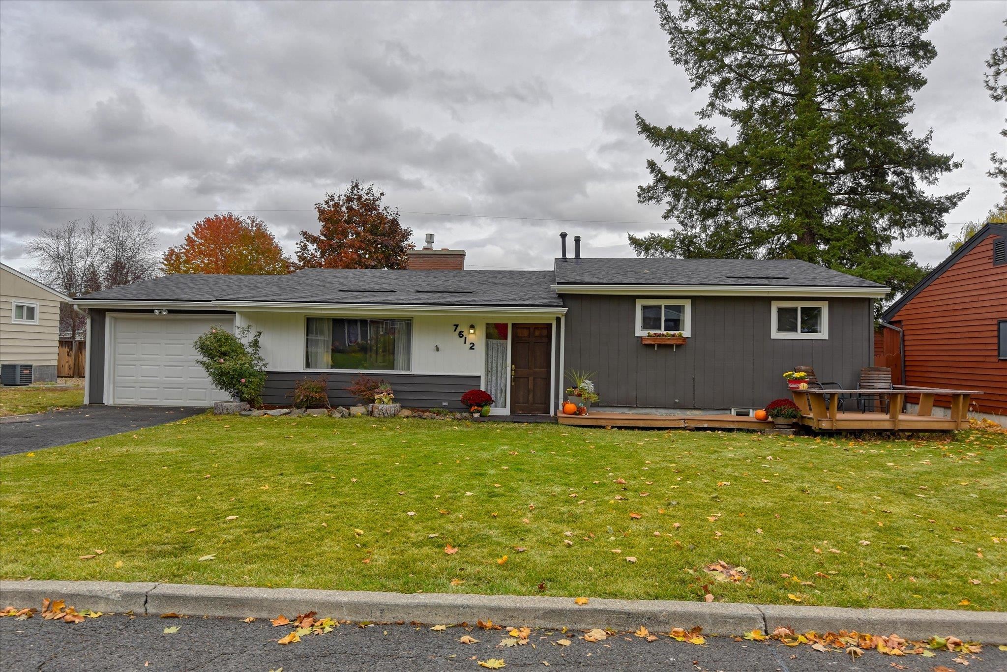 7612 N Whitehouse Dr