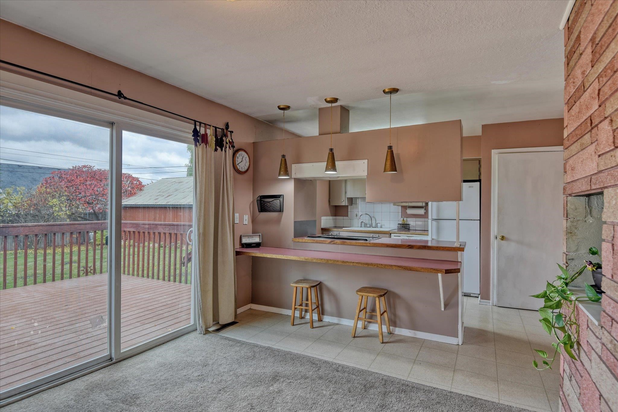 7612 N Whitehouse Dr