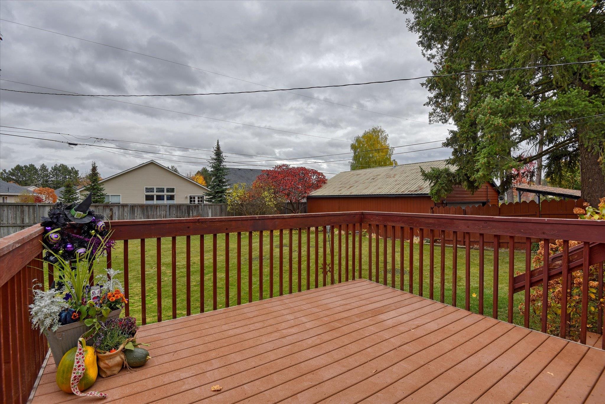 7612 N Whitehouse Dr