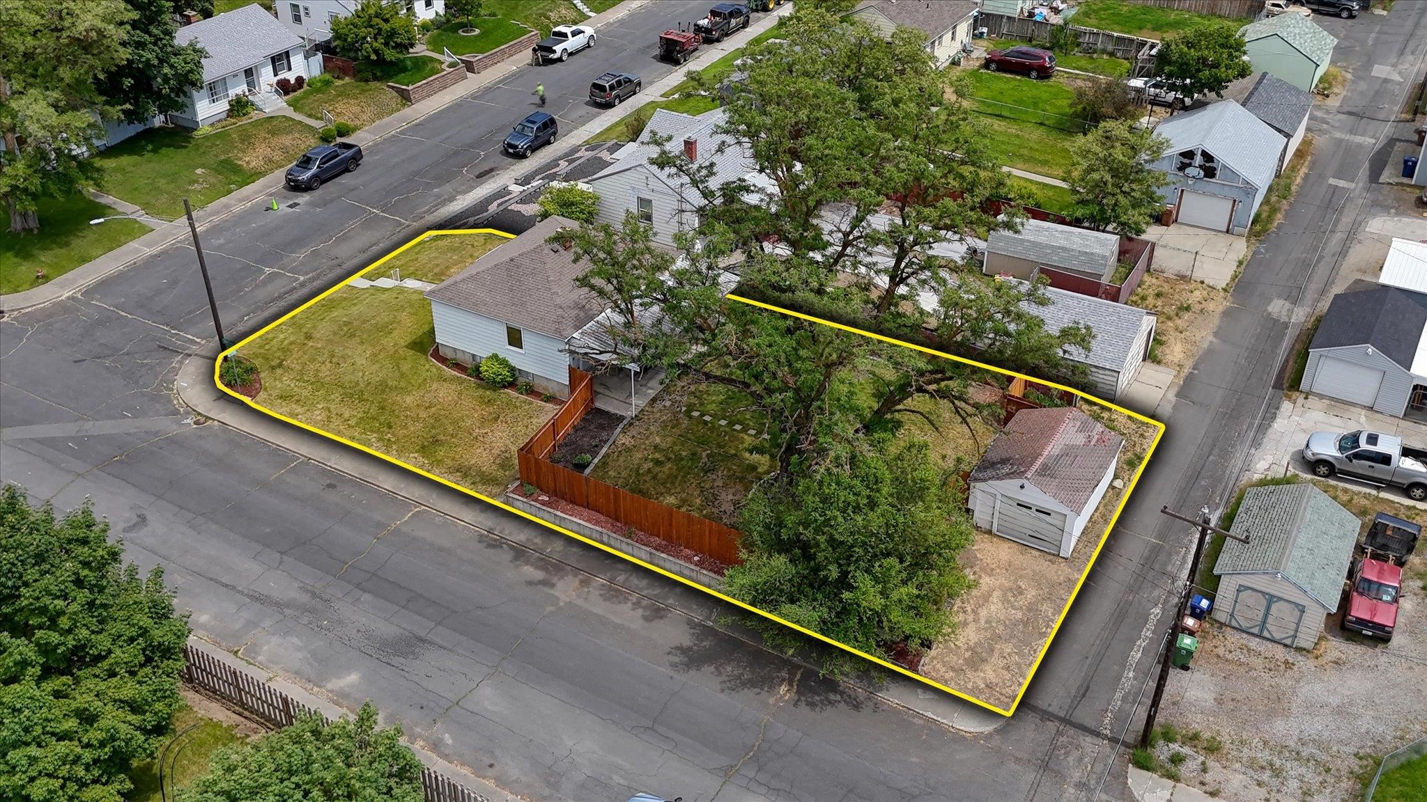 2729 W BROAD Ave