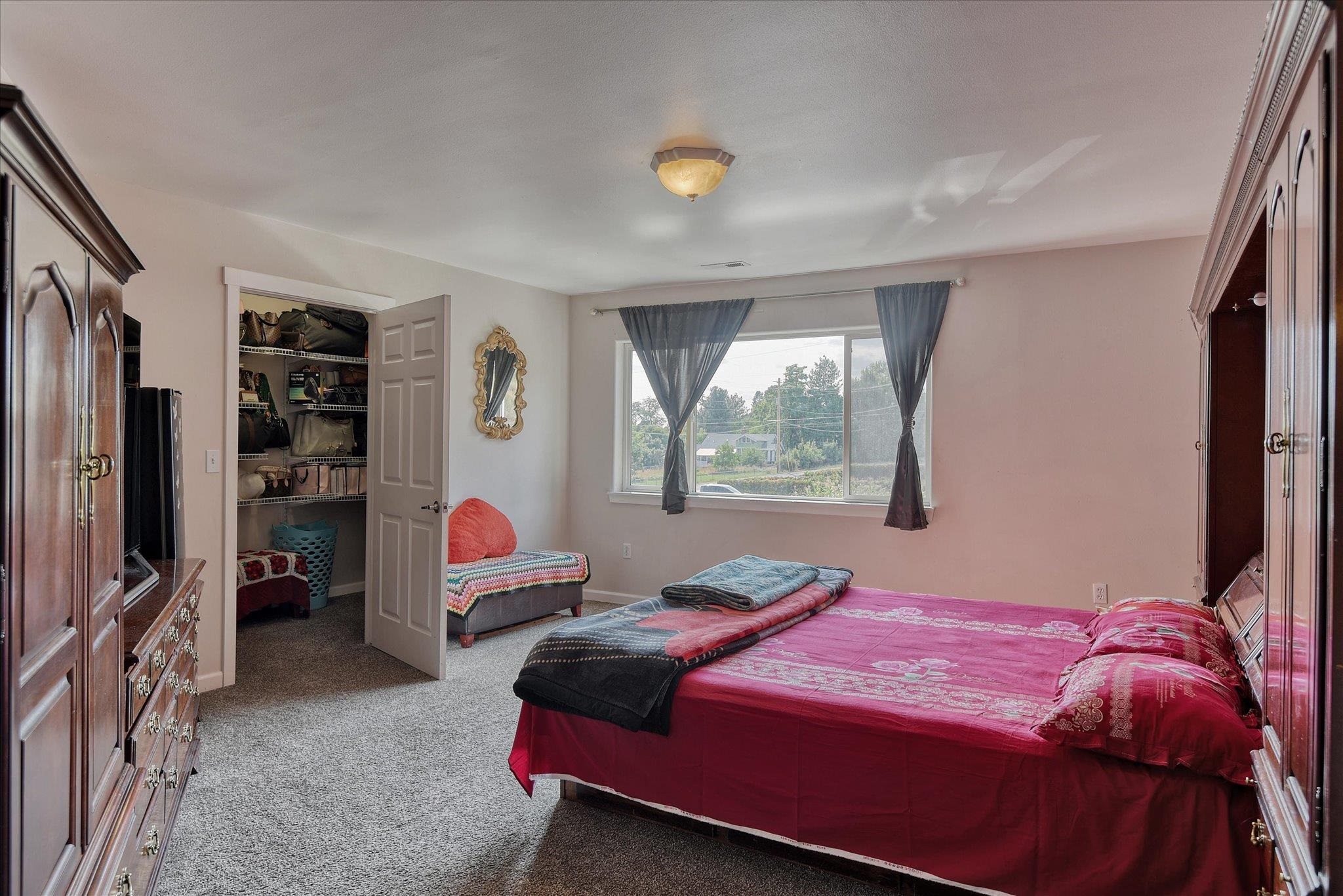 4419 E Frederick Ave