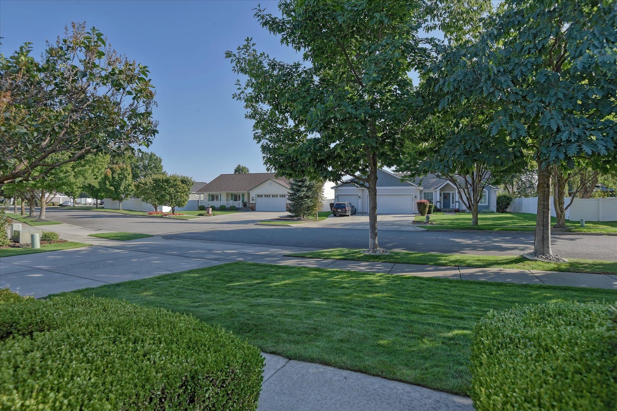 9619 E PRINCETON Ave