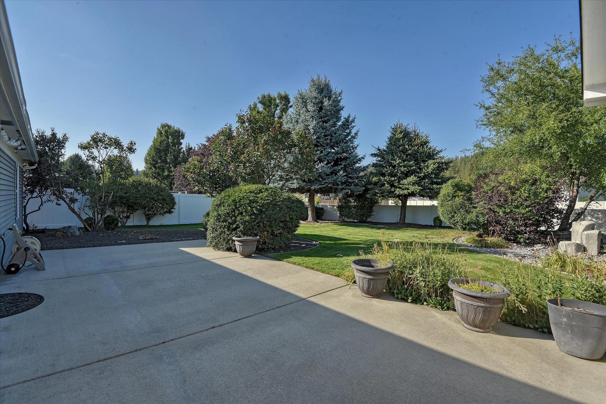 9619 E PRINCETON Ave