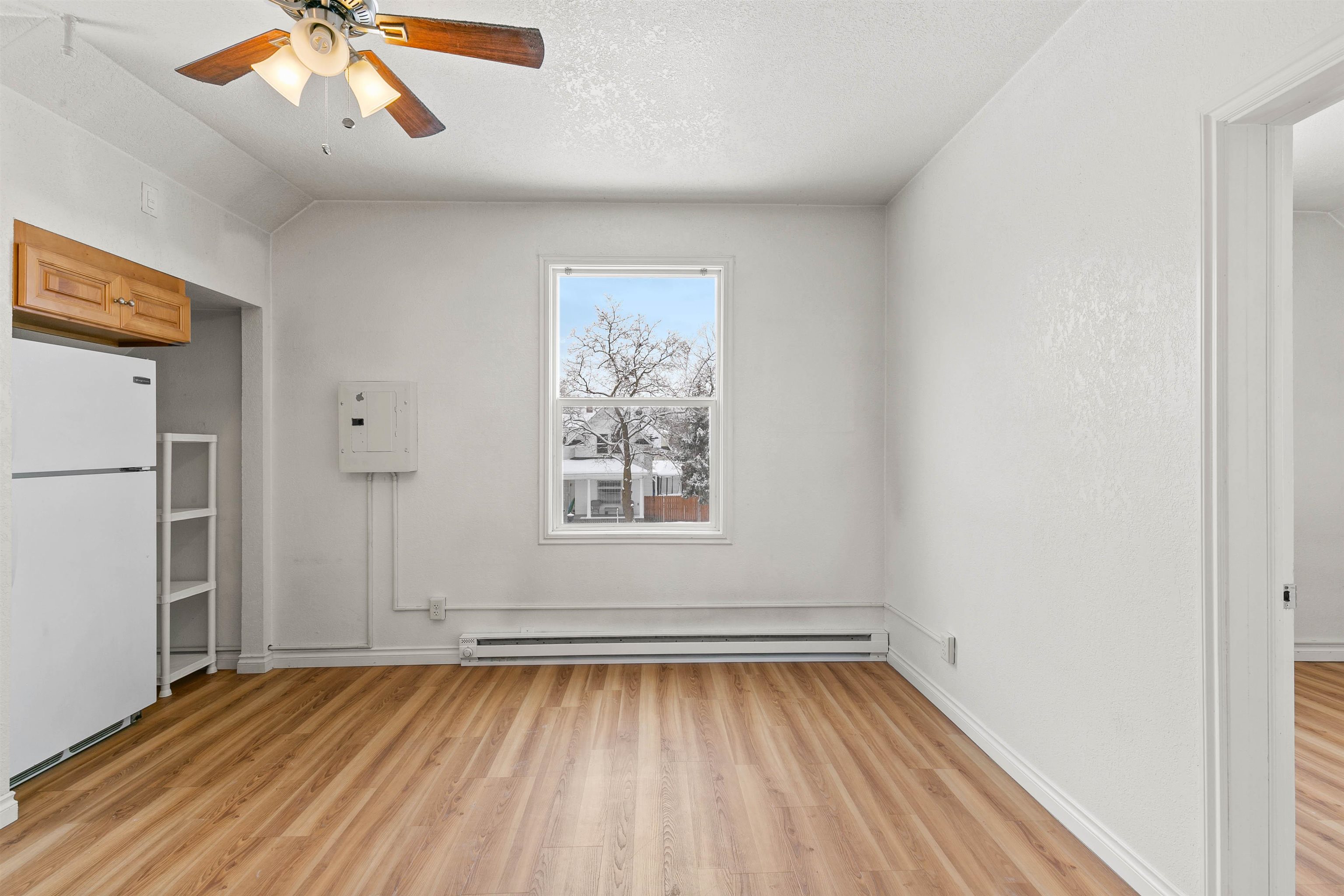 902 W MANSFIELD Ave