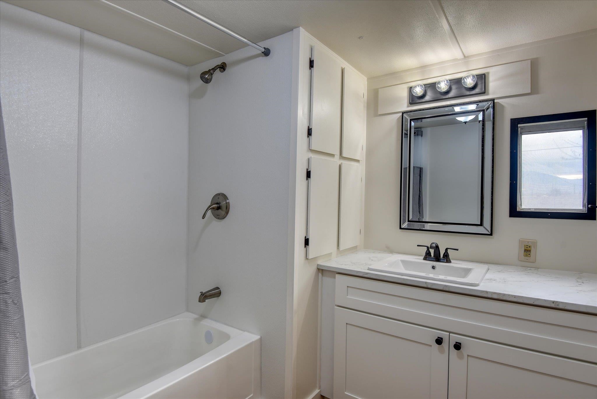 19625 E Wellesley Ave