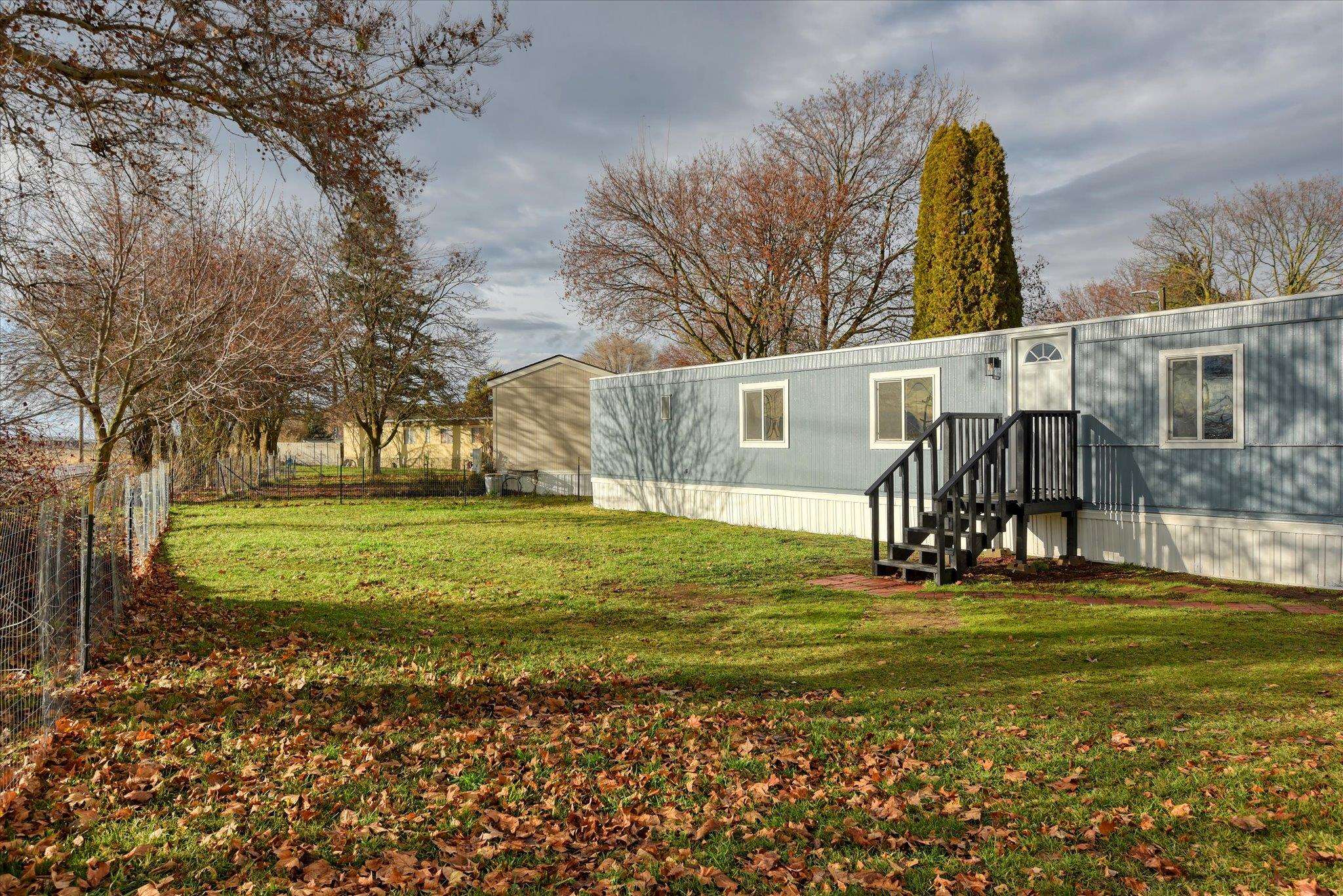 19625 E Wellesley Ave