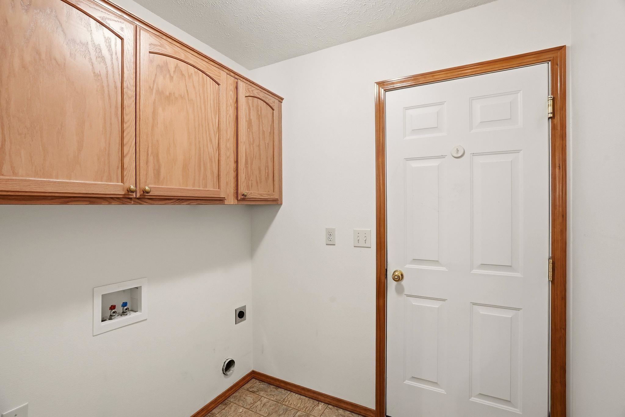 1703 E Grassland Ct Ct