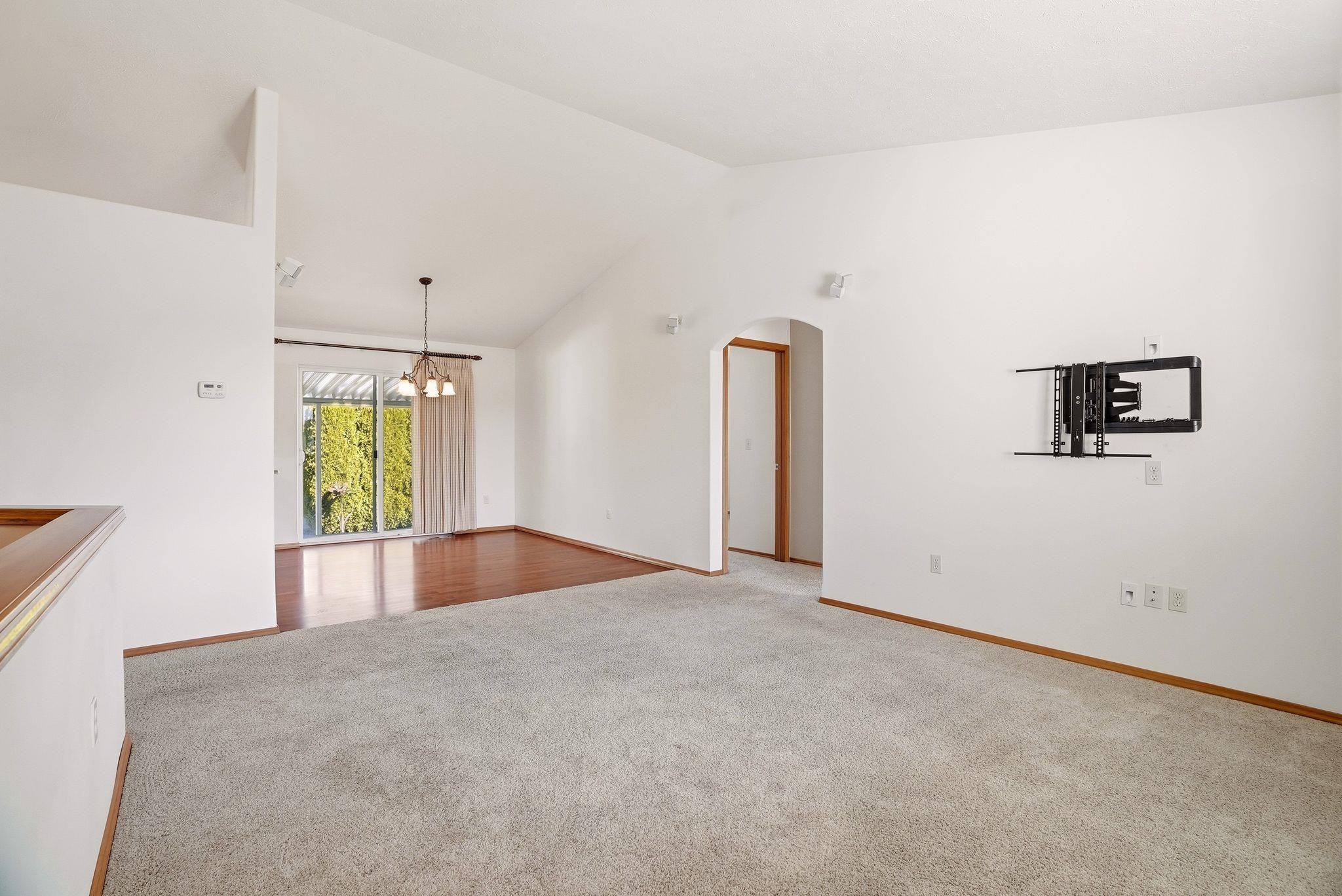 1703 E Grassland Ct Ct