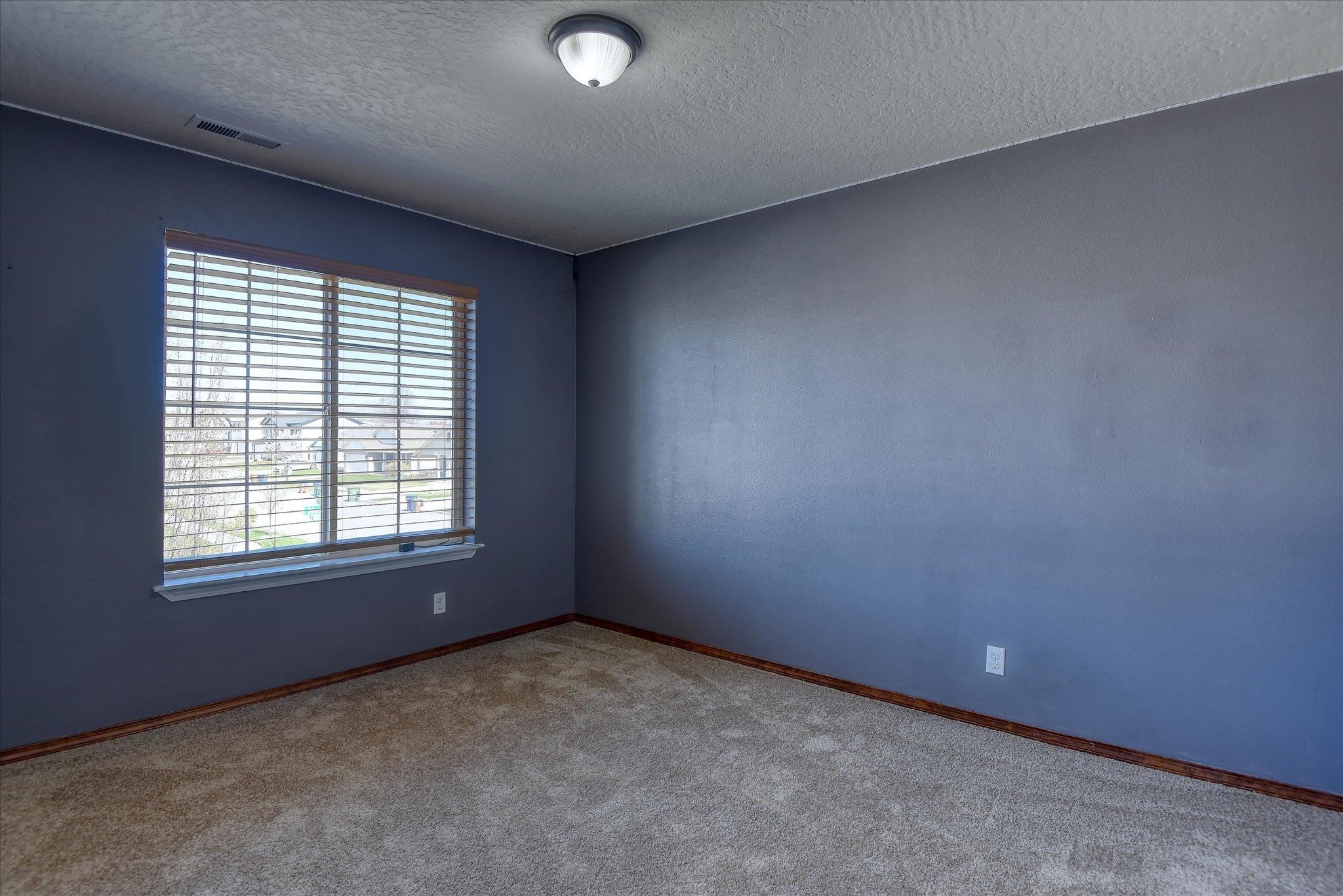 1803 W Maxine Ave