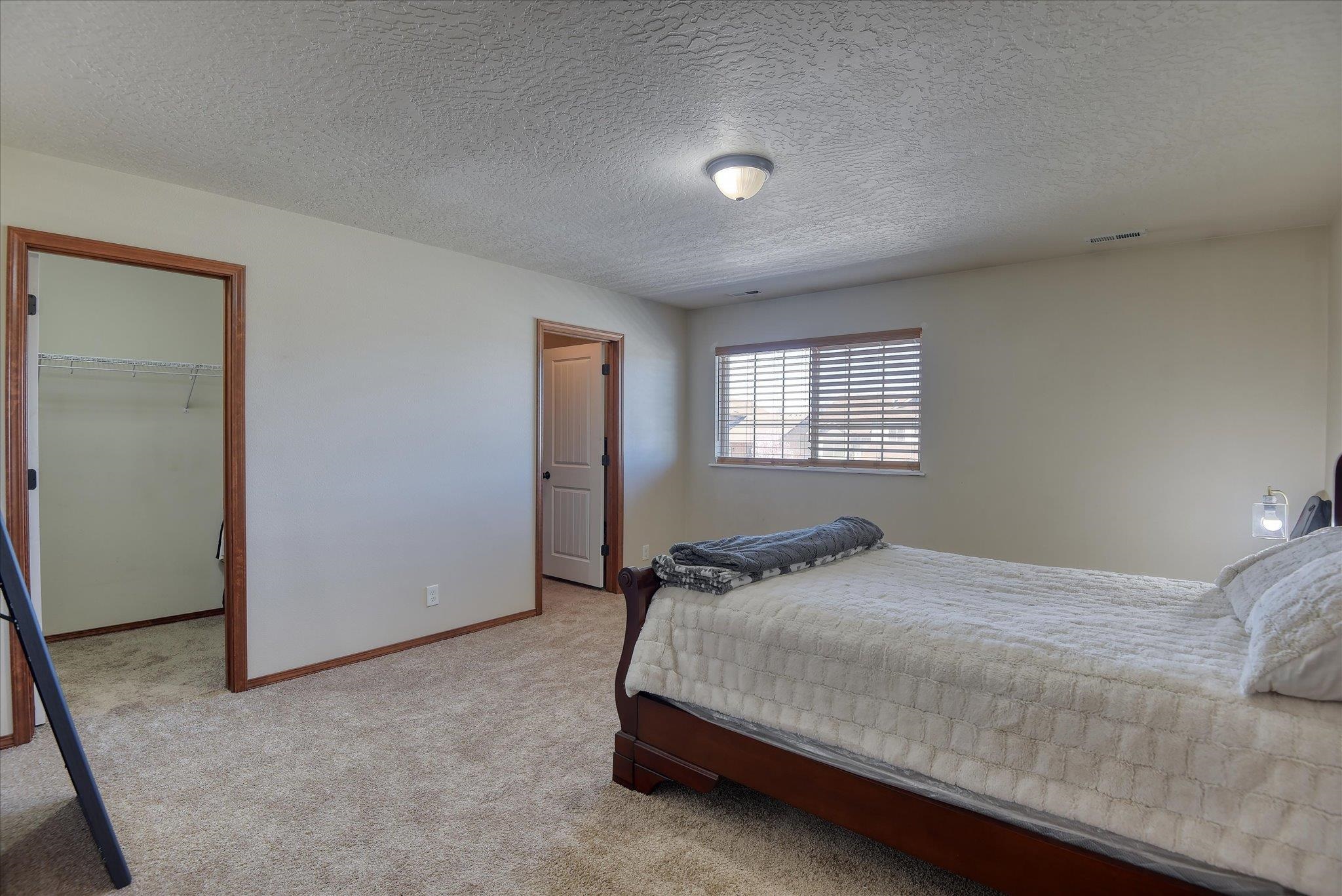 1803 W Maxine Ave