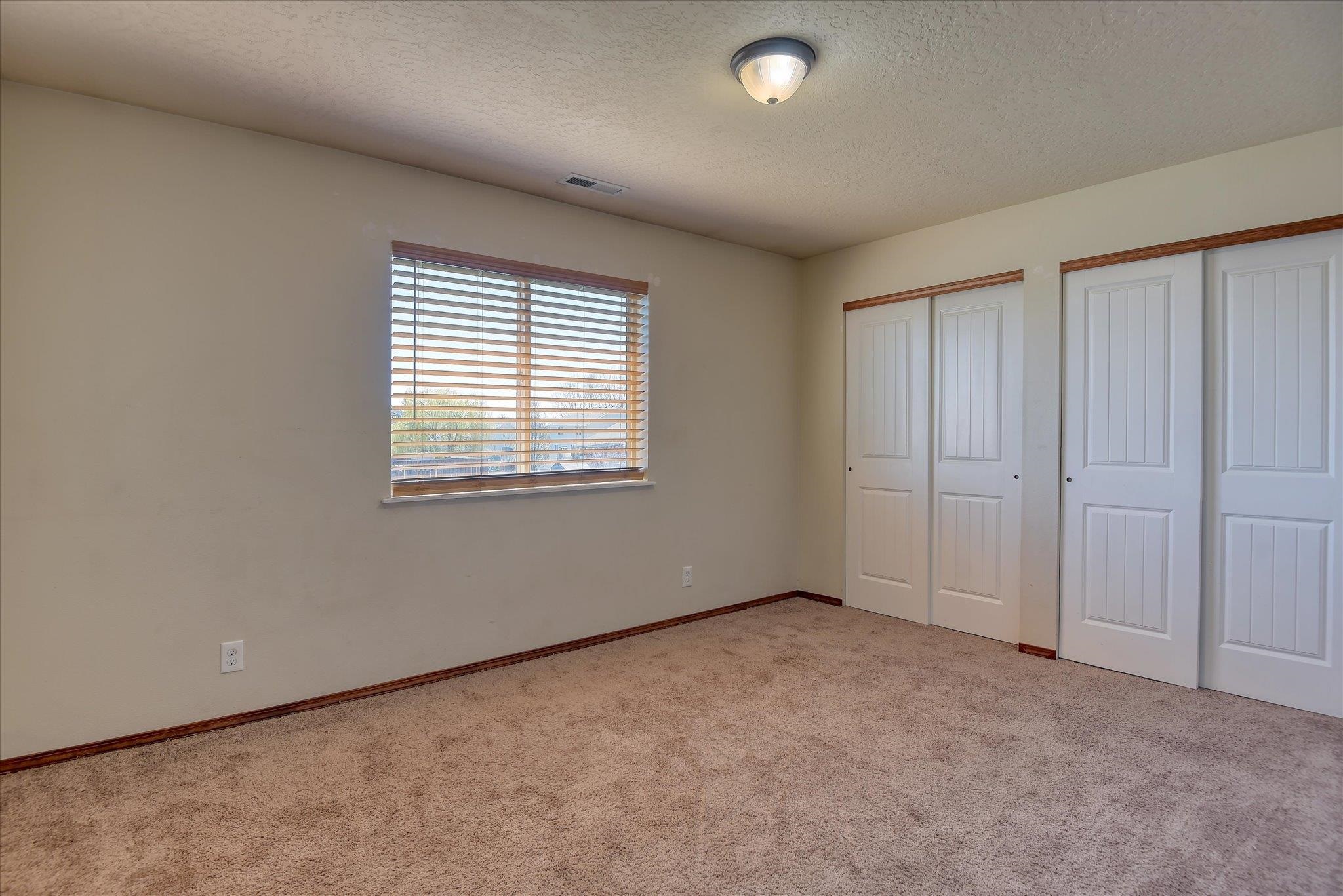 1803 W Maxine Ave