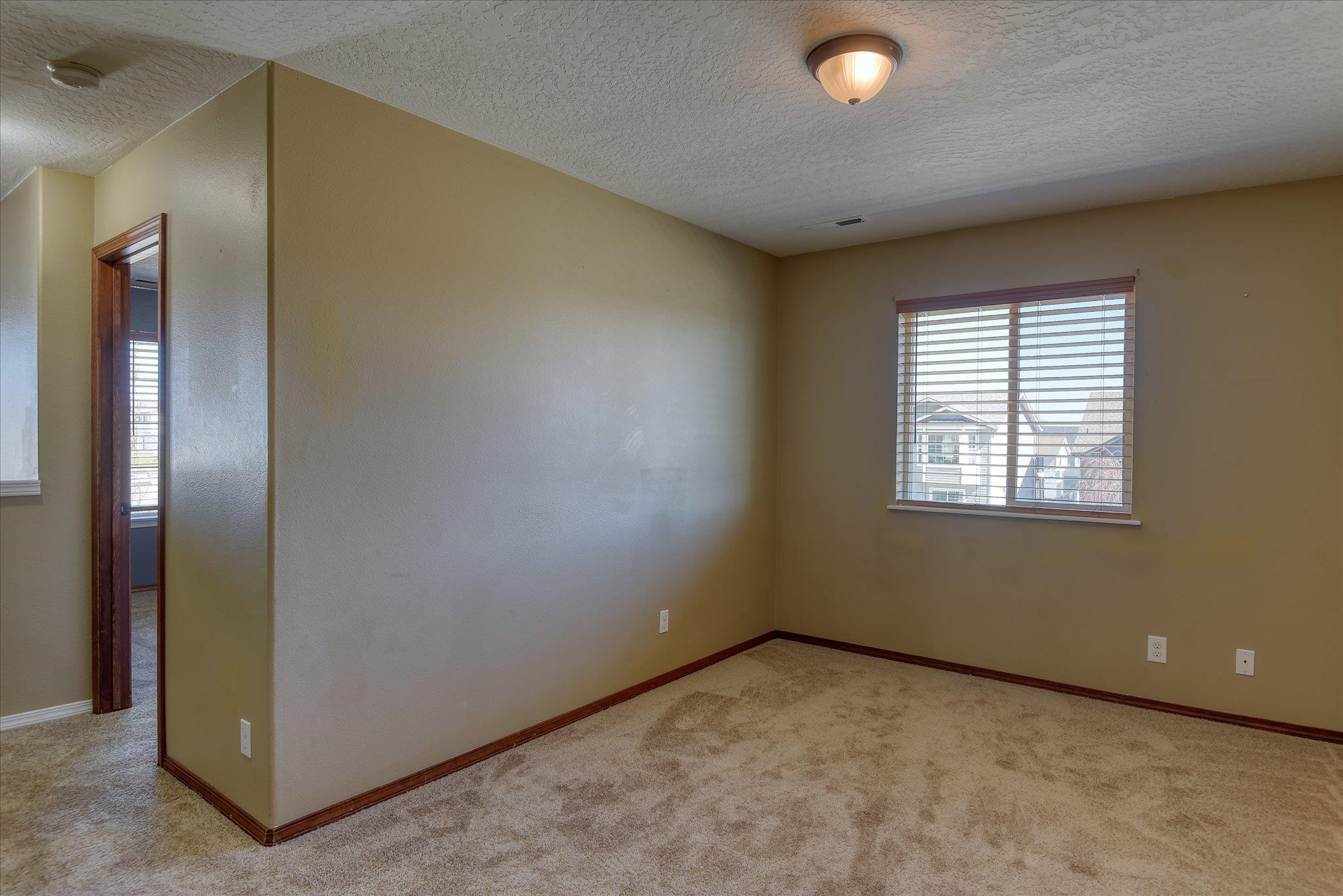 1803 W Maxine Ave