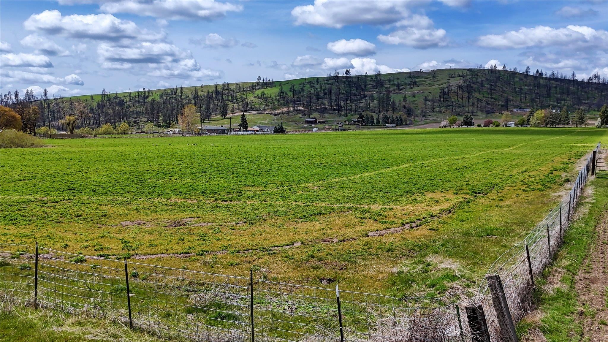 XXX ADDRESS UNKNOWN Rd