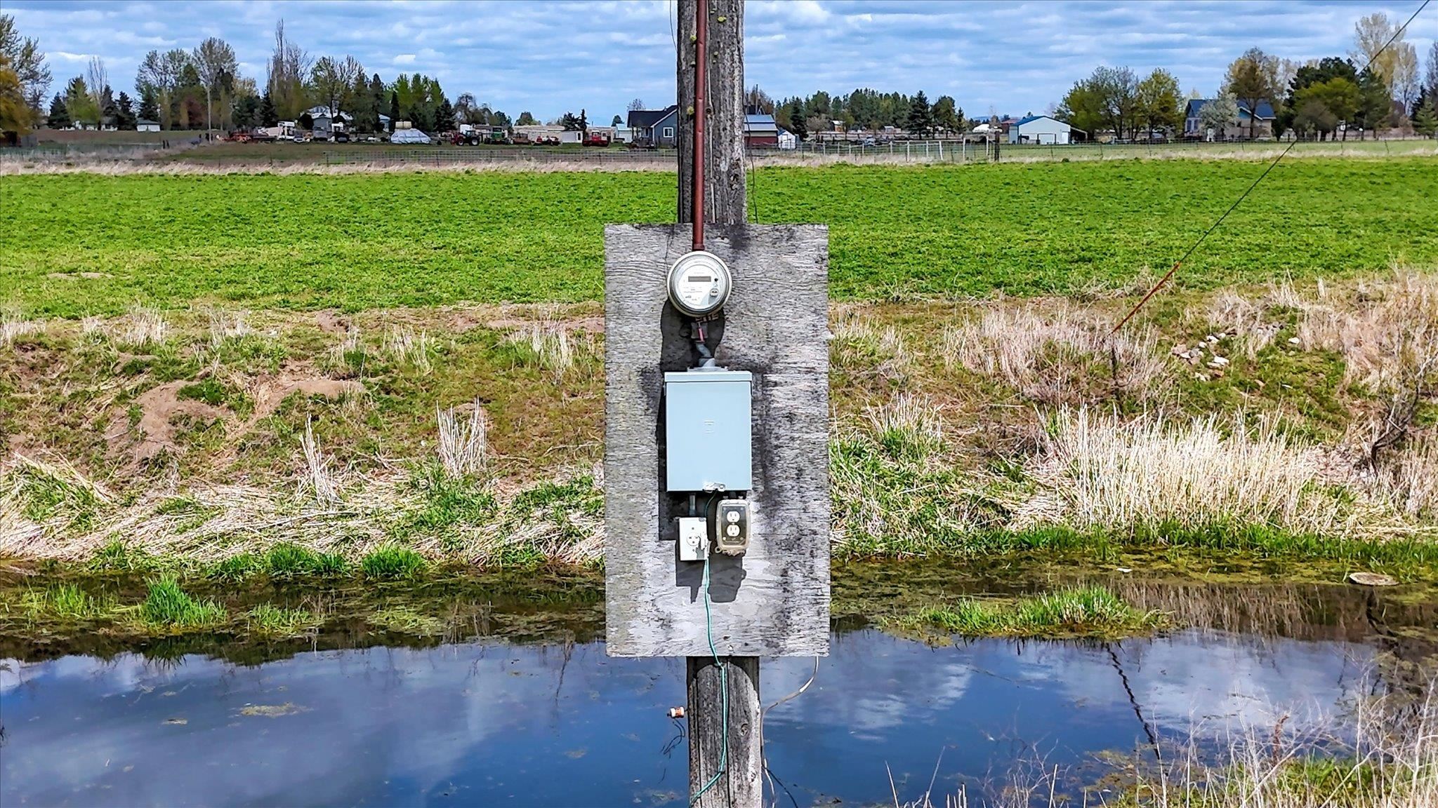 XXX ADDRESS UNKNOWN Rd