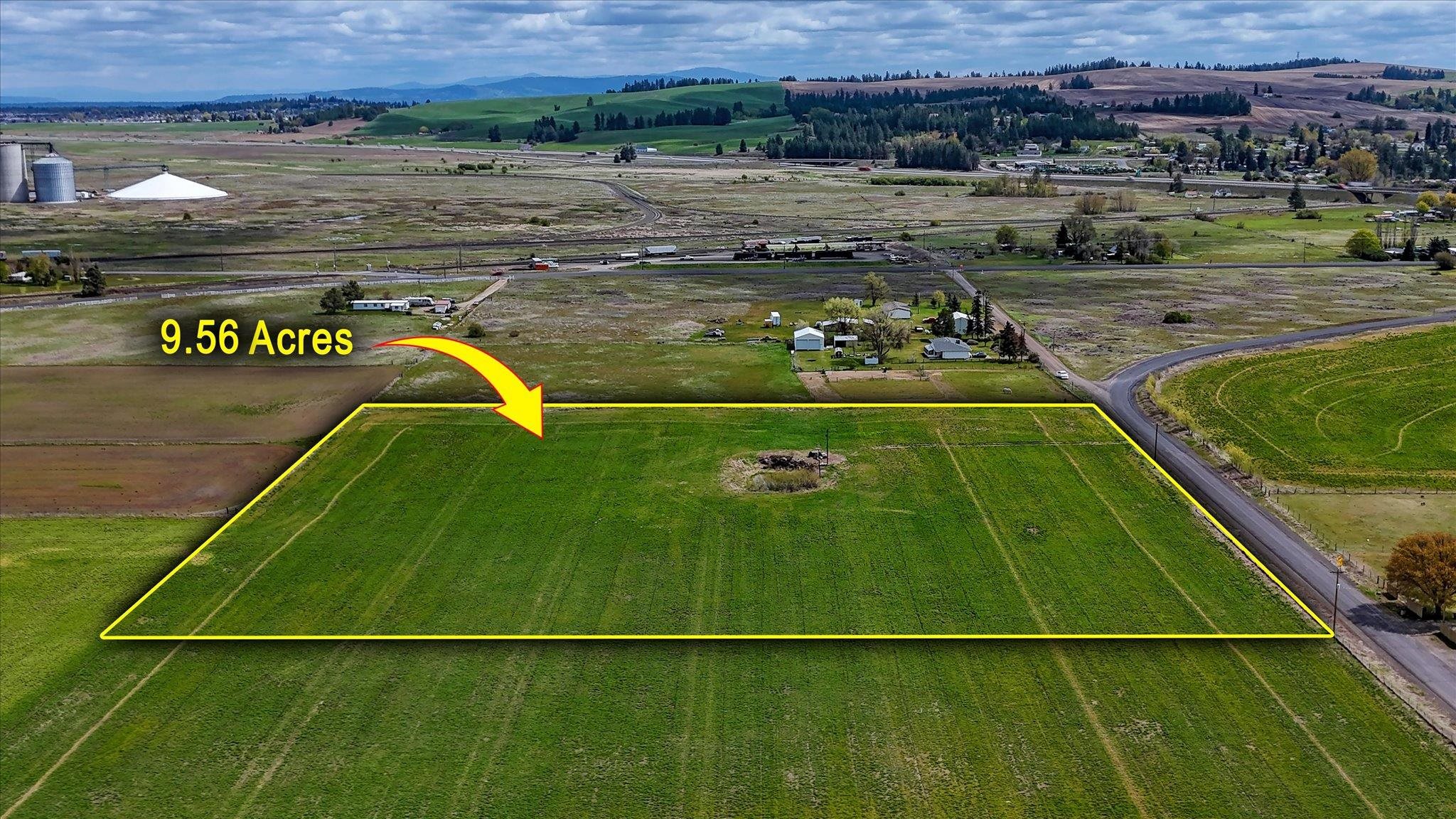 XXX ADDRESS UNKNOWN Rd