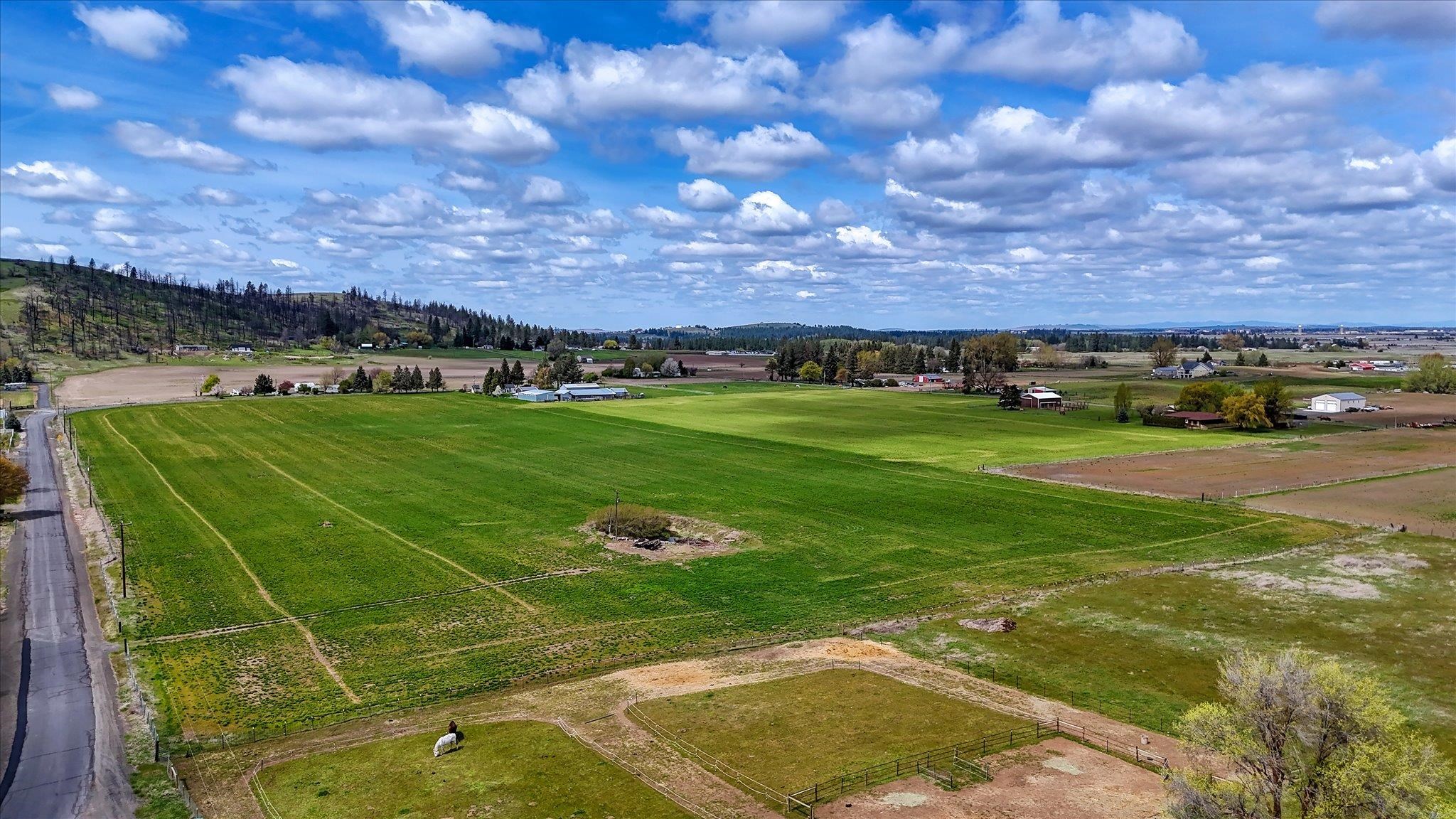 XXX ADDRESS UNKNOWN Rd