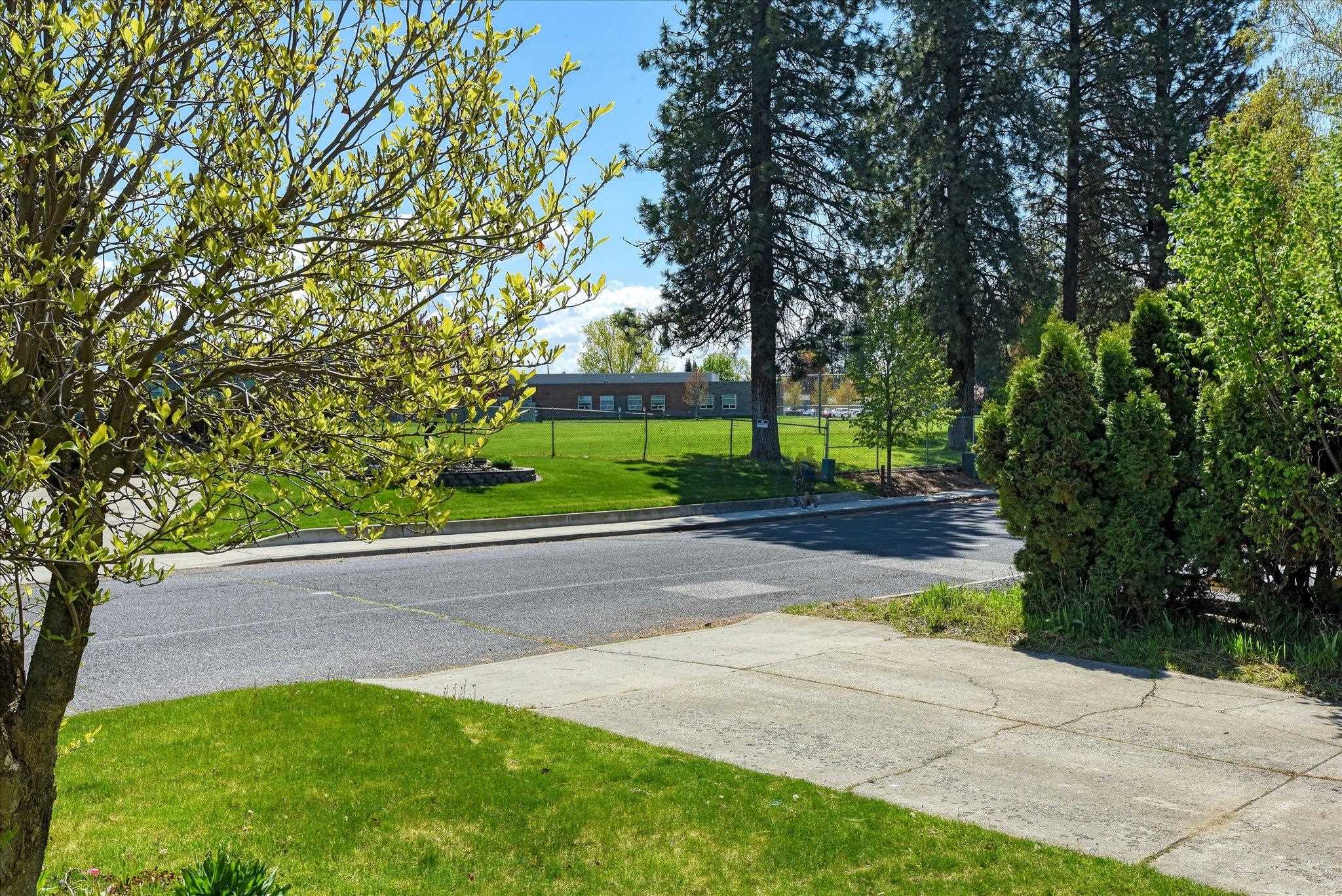 8515 N ANTIETAM Dr