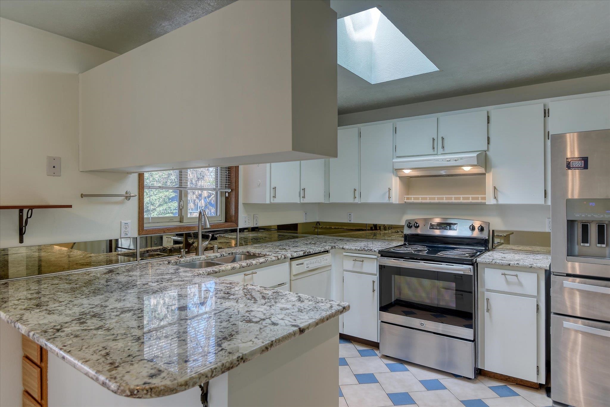 8515 N ANTIETAM Dr