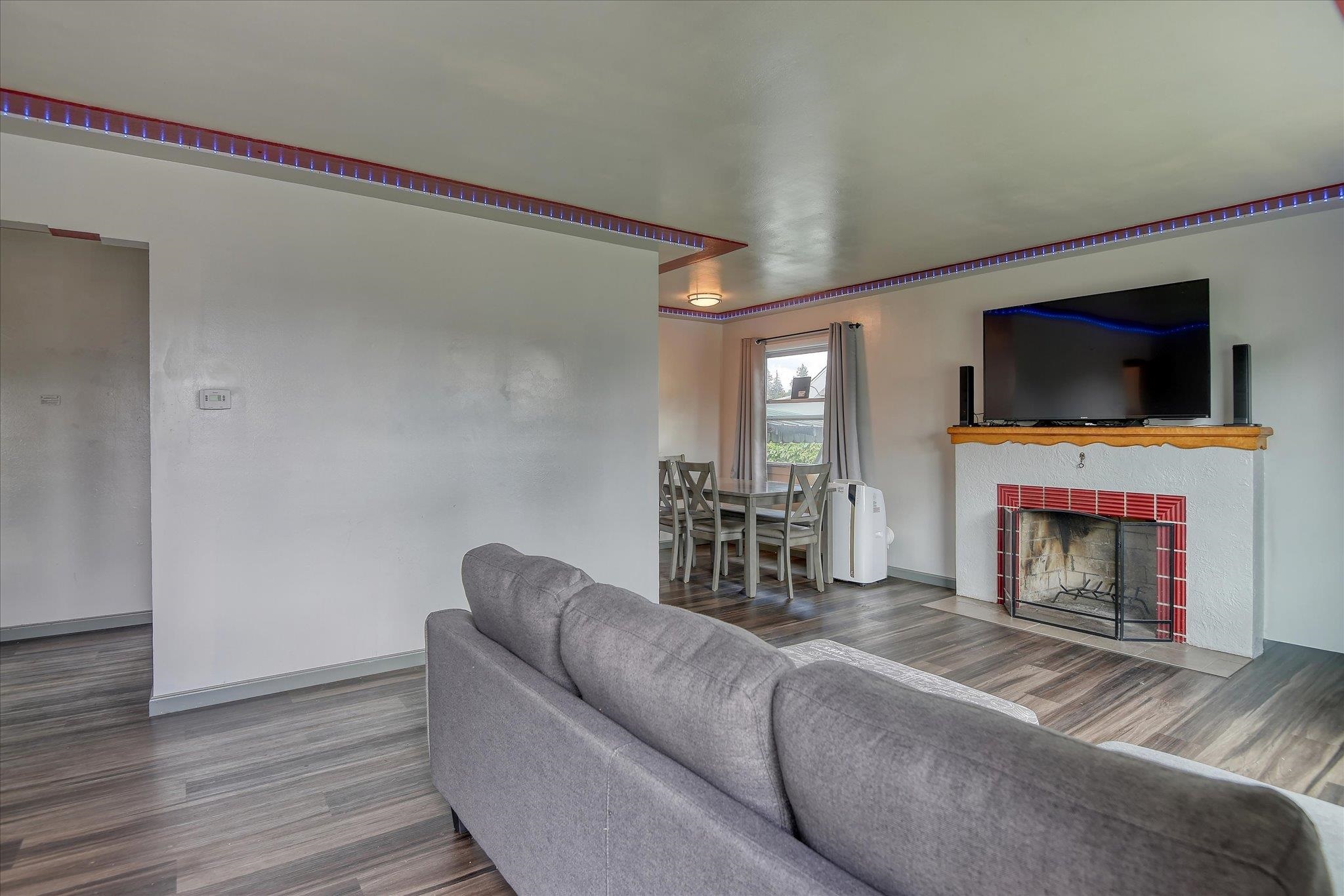 408 W GORDON Ave