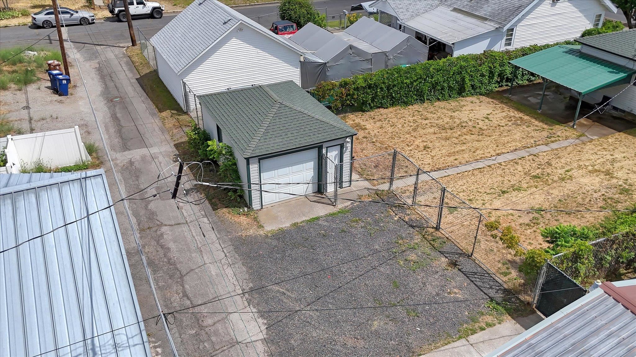 408 W GORDON Ave
