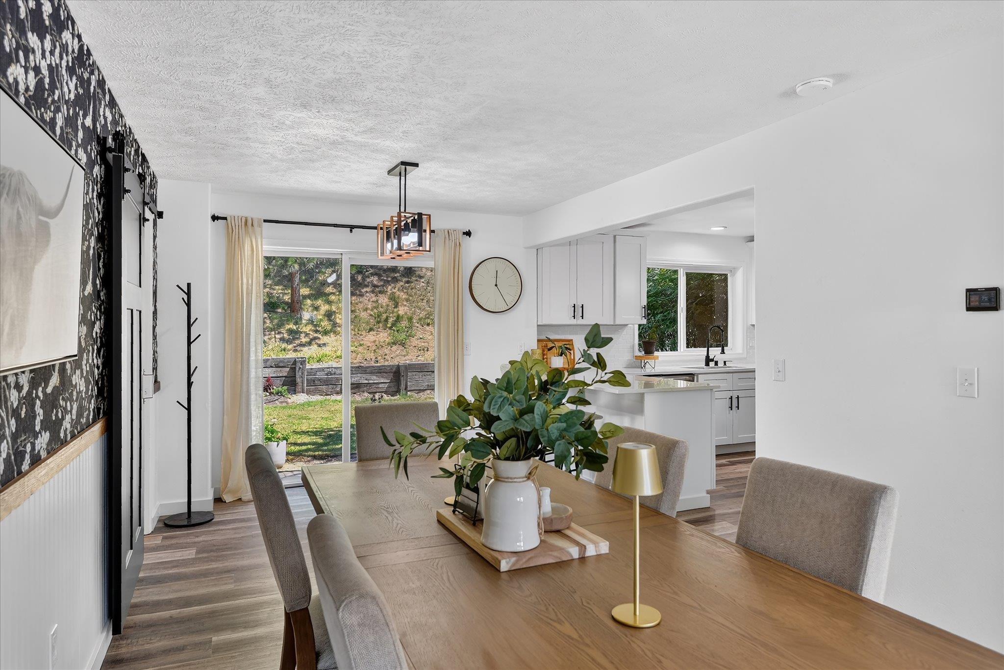 10108 N SEMINOLE Dr