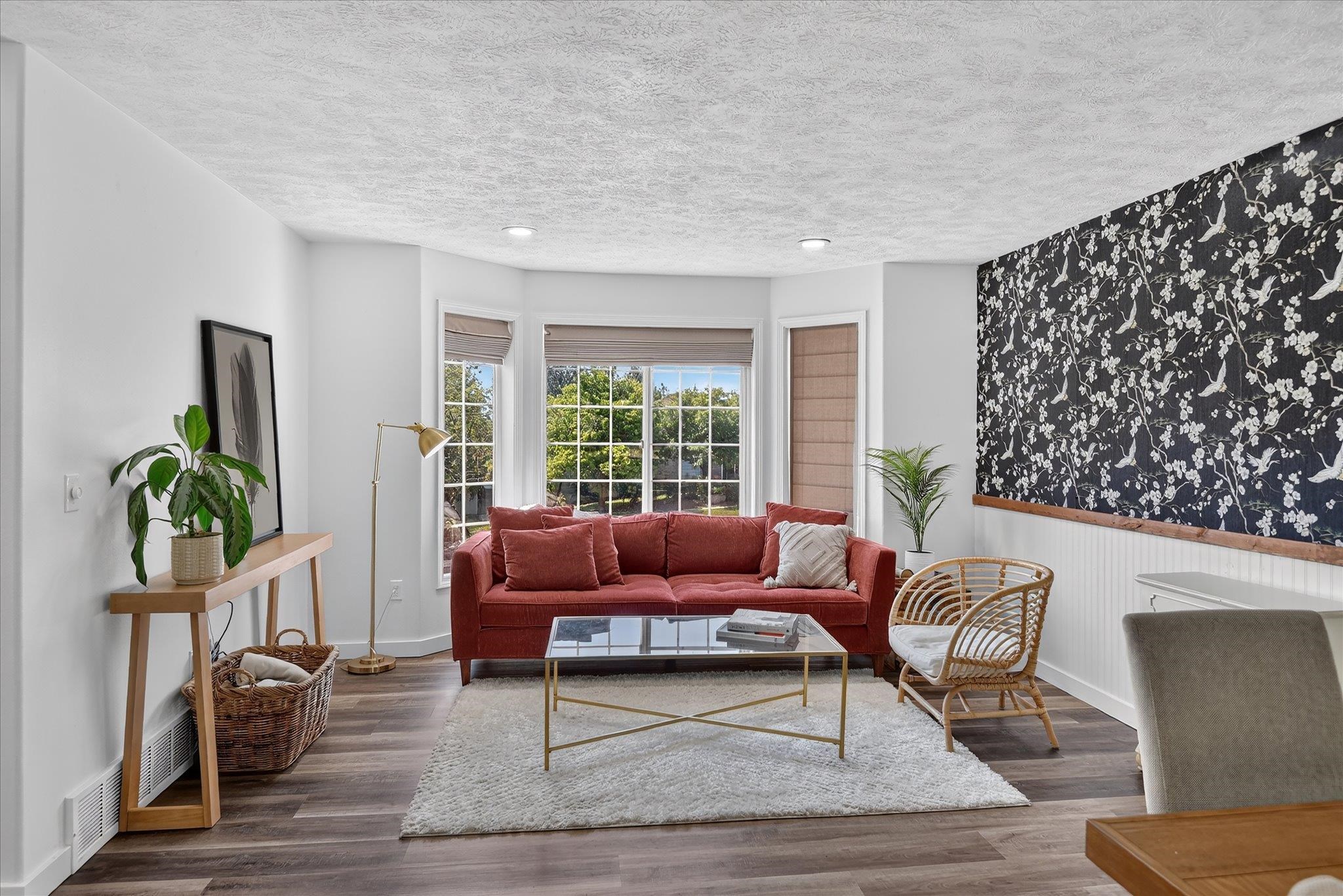 10108 N SEMINOLE Dr