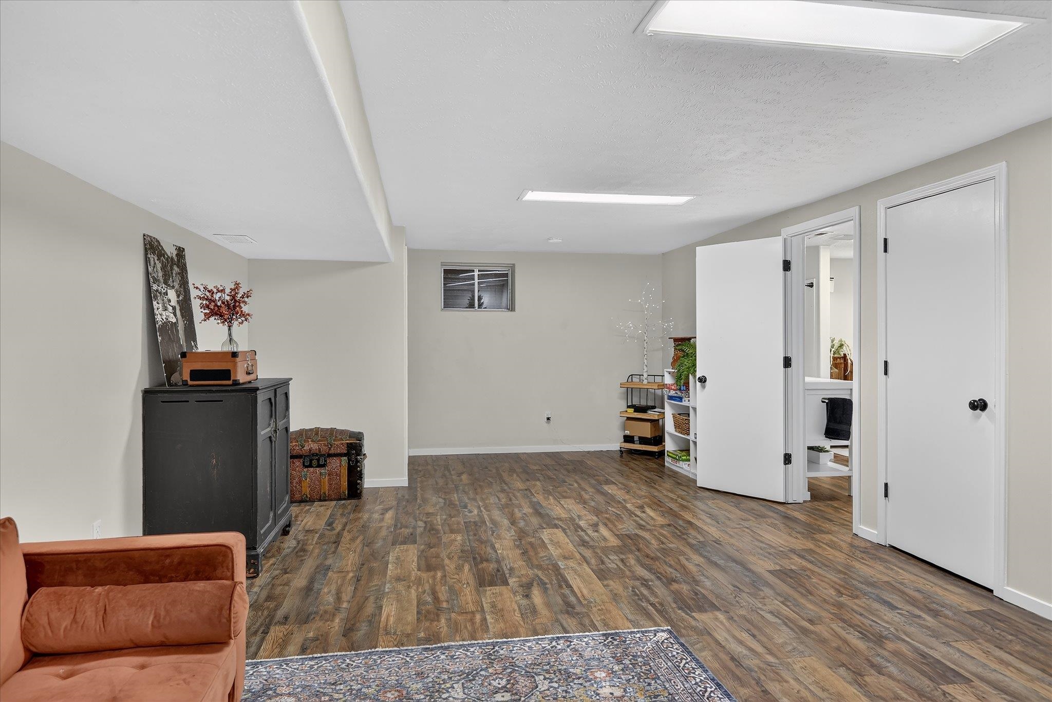 10108 N SEMINOLE Dr