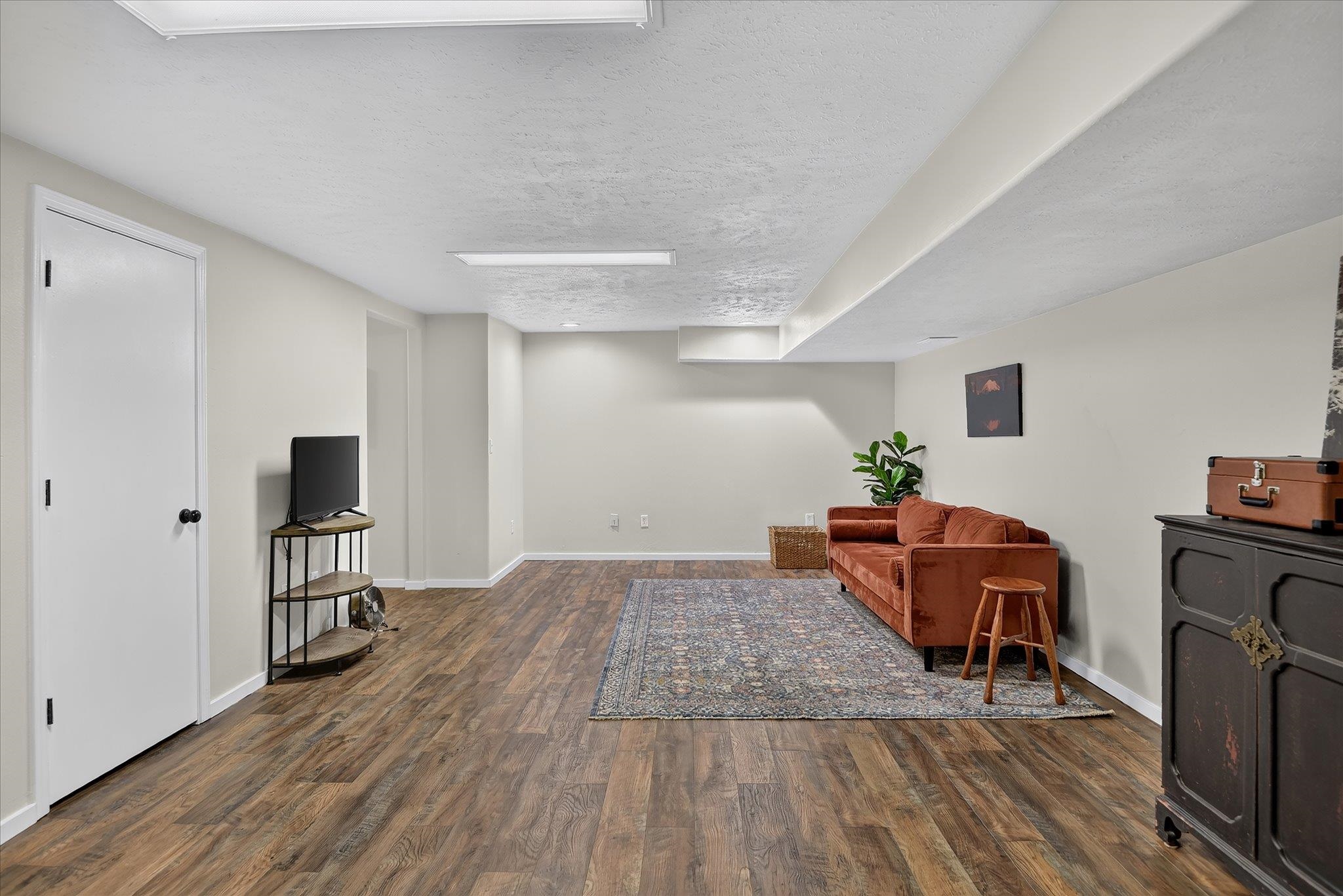 10108 N SEMINOLE Dr