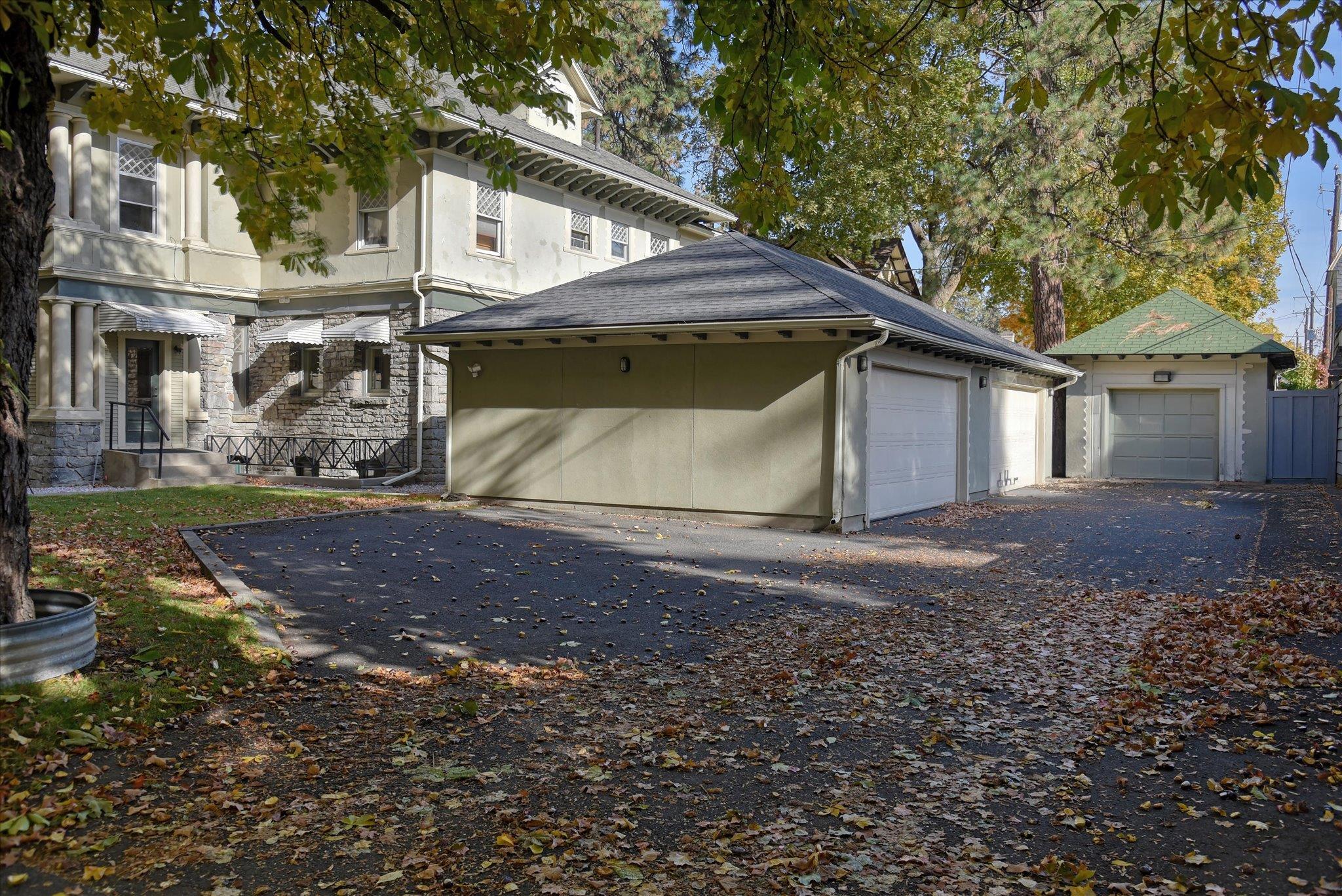 2425 W Pacific Ave