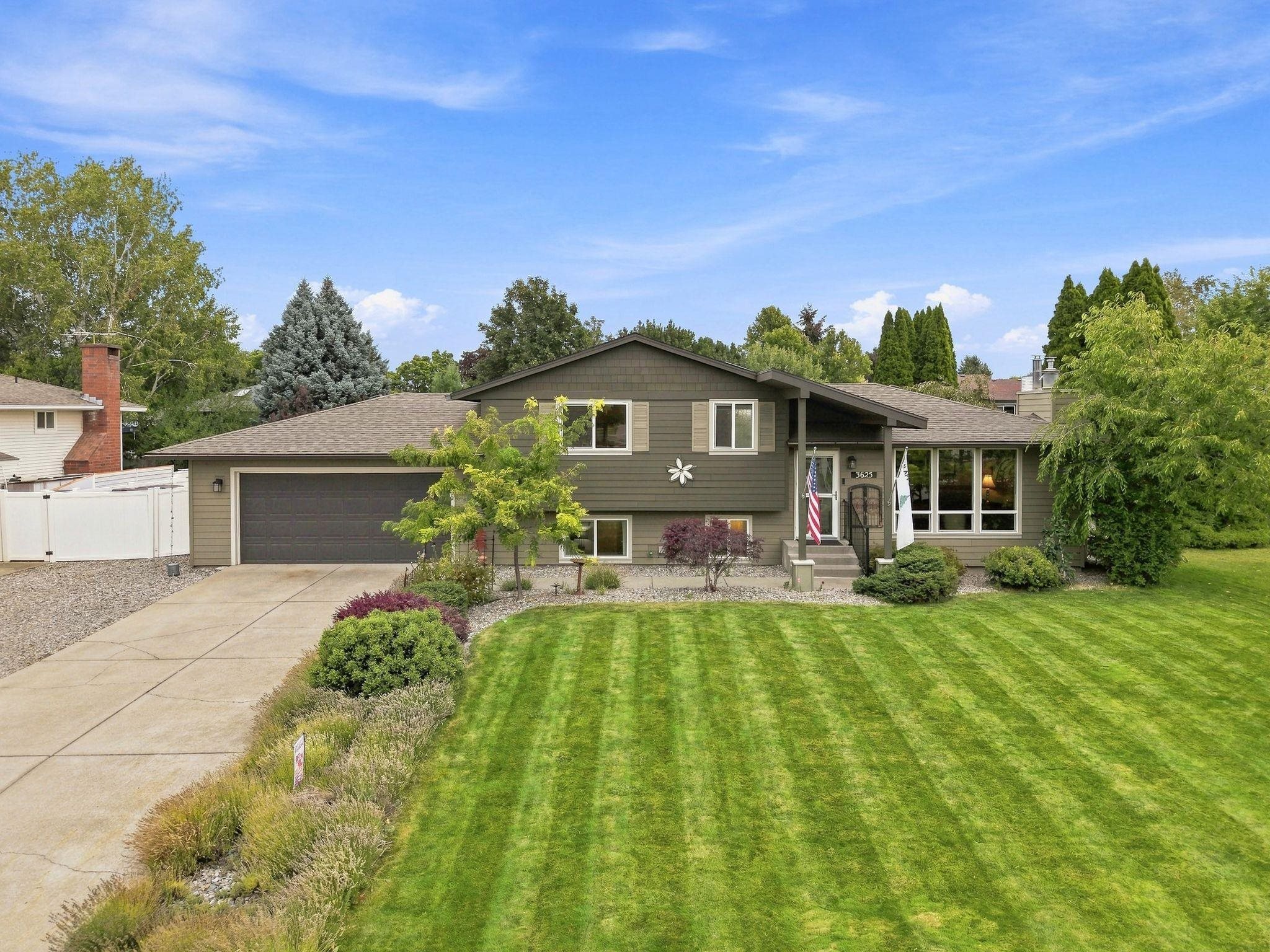 3625 S LORETTA Dr