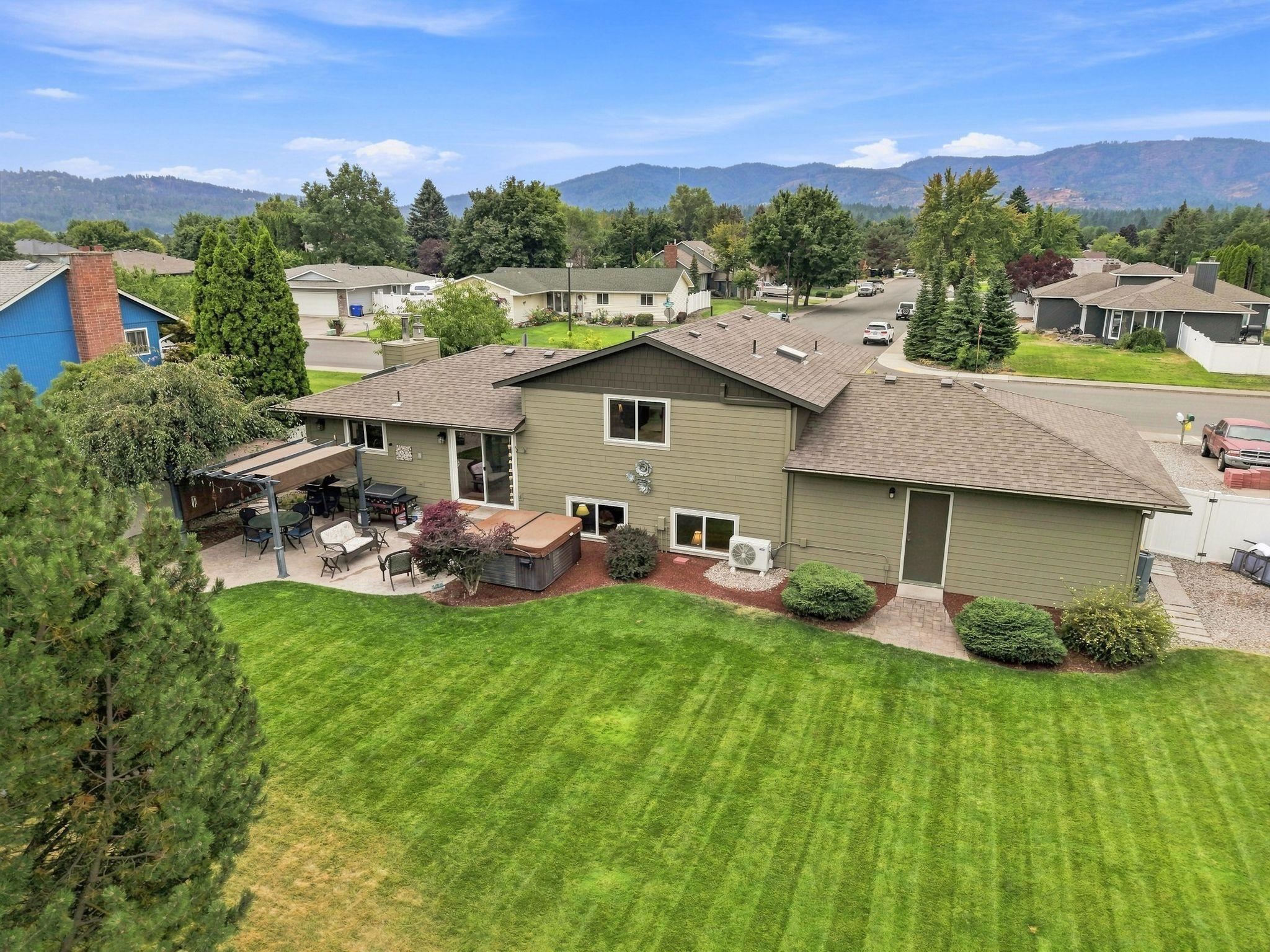 3625 S LORETTA Dr