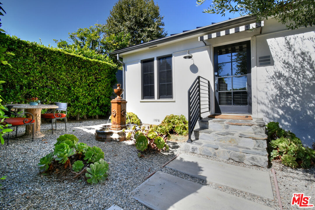 4311 Finley Ave