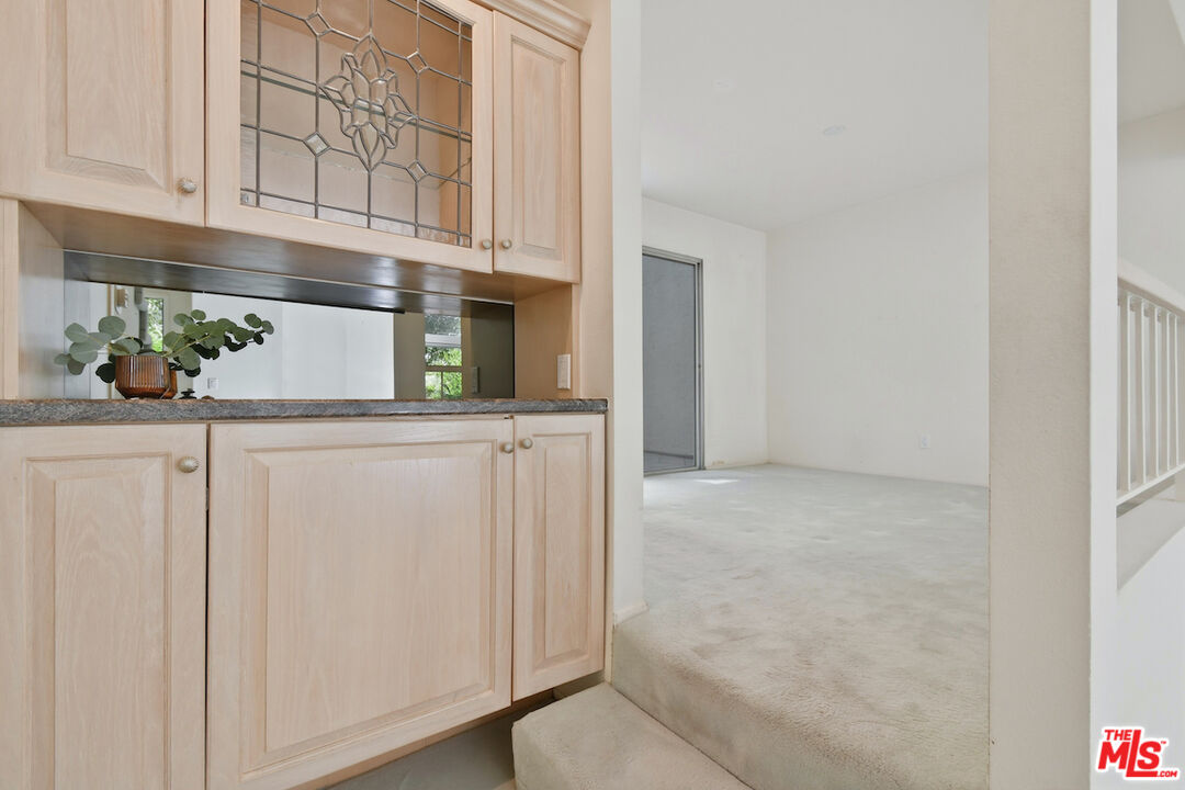 11738 Moorpark St Unit: E