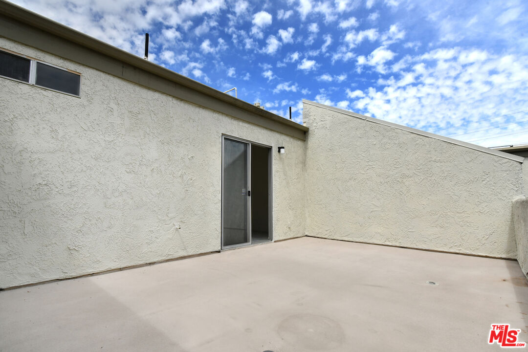 11738 Moorpark St Unit: E