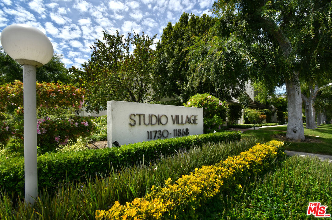 4241 Colfax Ave Unit: J