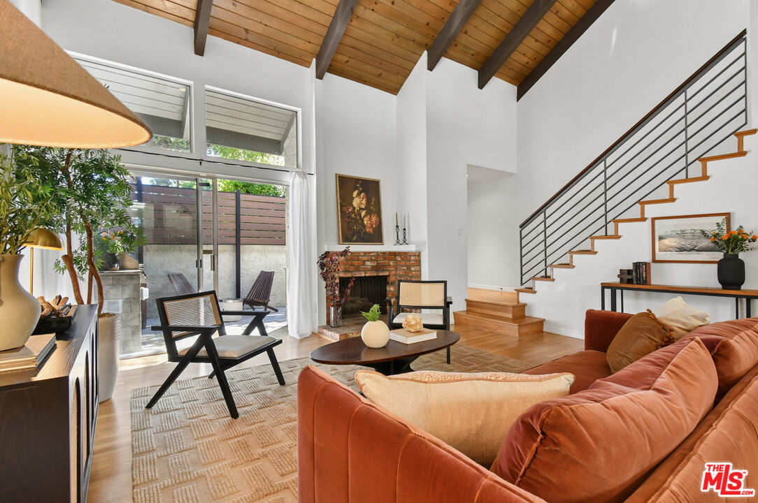 4241 Colfax Ave Unit: J