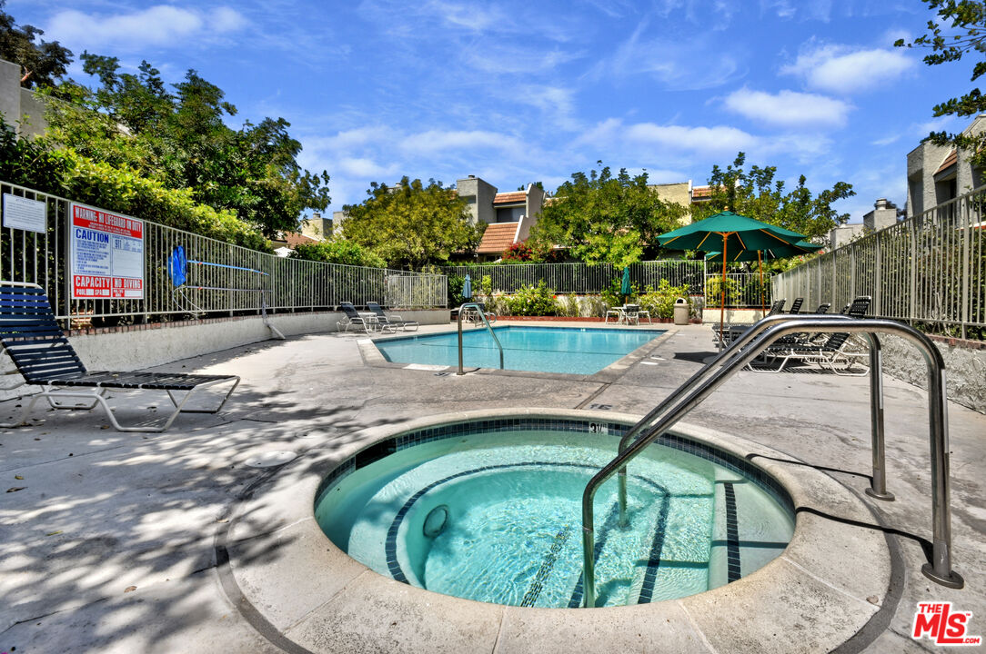 4241 Colfax Ave Unit: J
