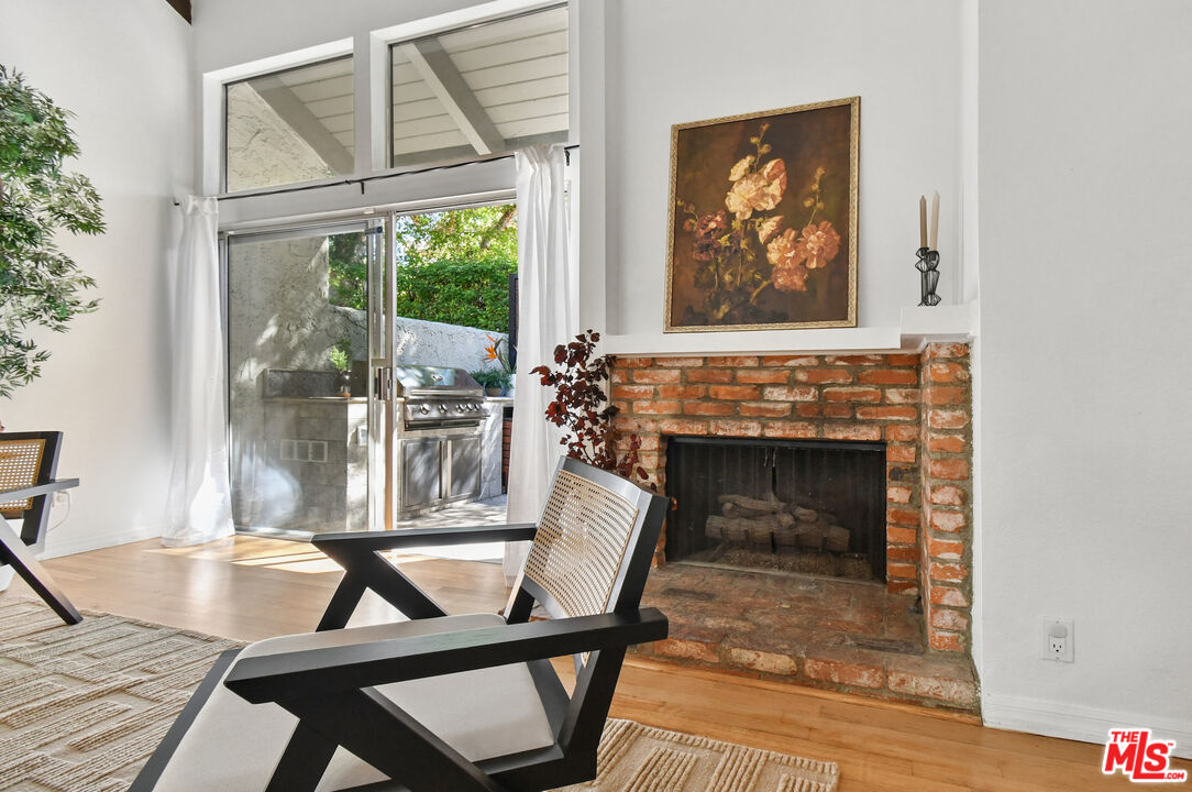 4241 Colfax Ave Unit: J