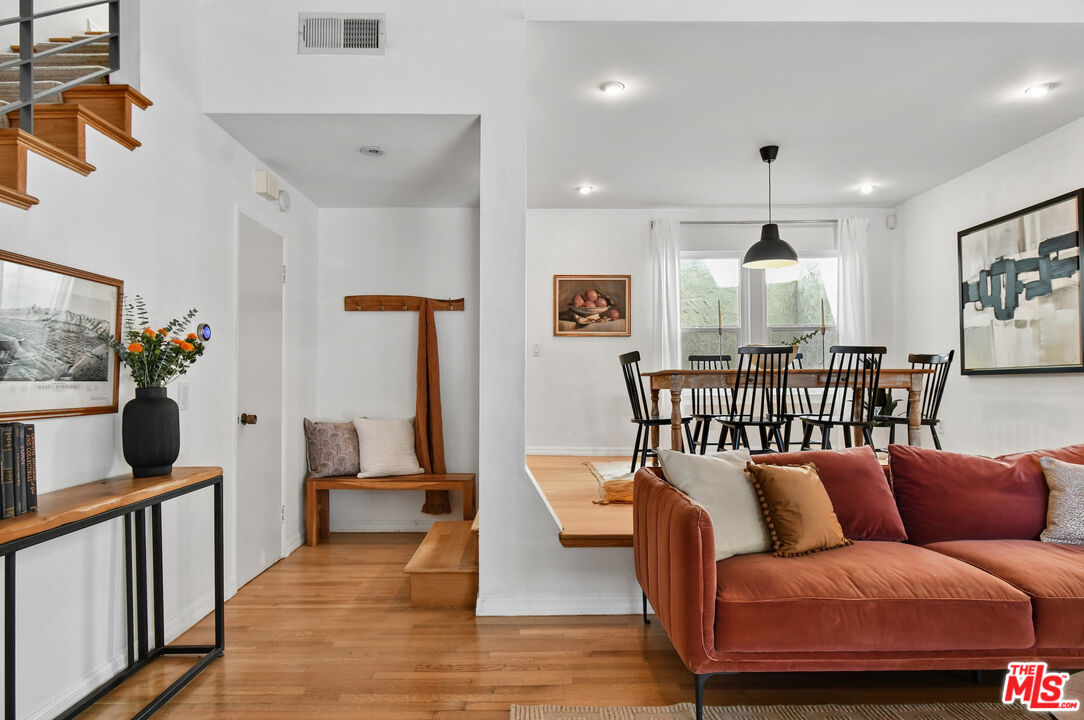 4241 Colfax Ave Unit: J