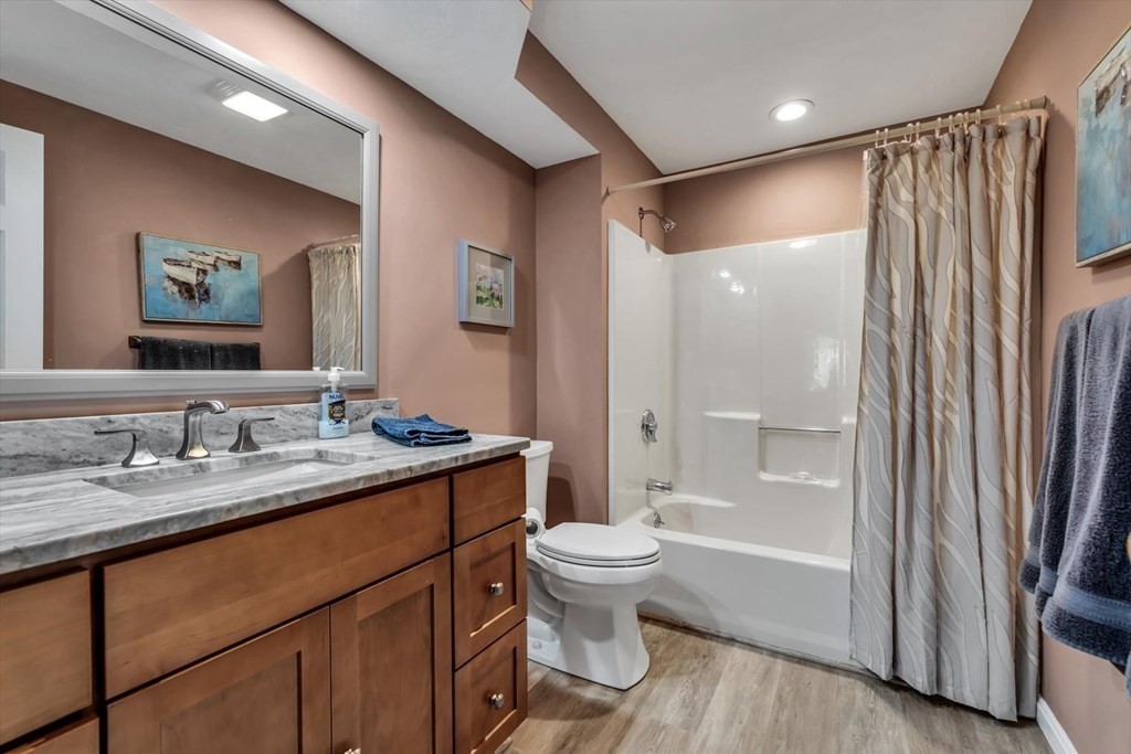 51 Portside Dr # 51